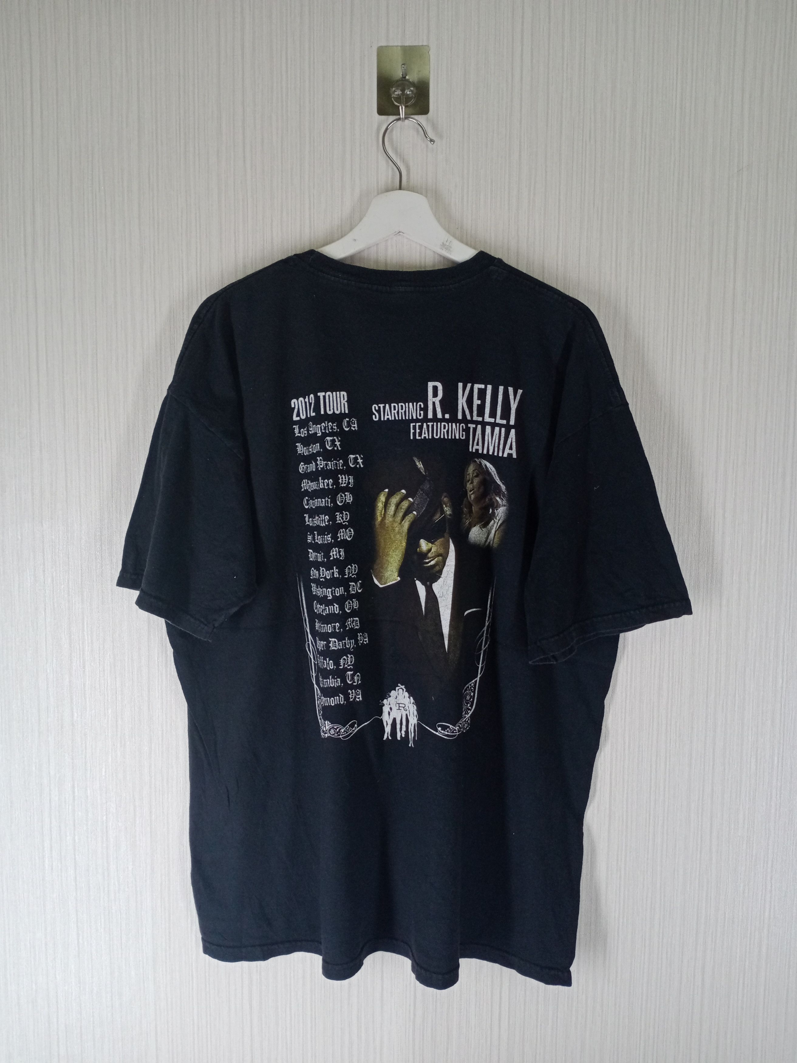 Band Tees Vintage R Kelly The Single Ladies Tour 2012 Tshirt Size US XL / EU 56 / 4 - 4 Thumbnail