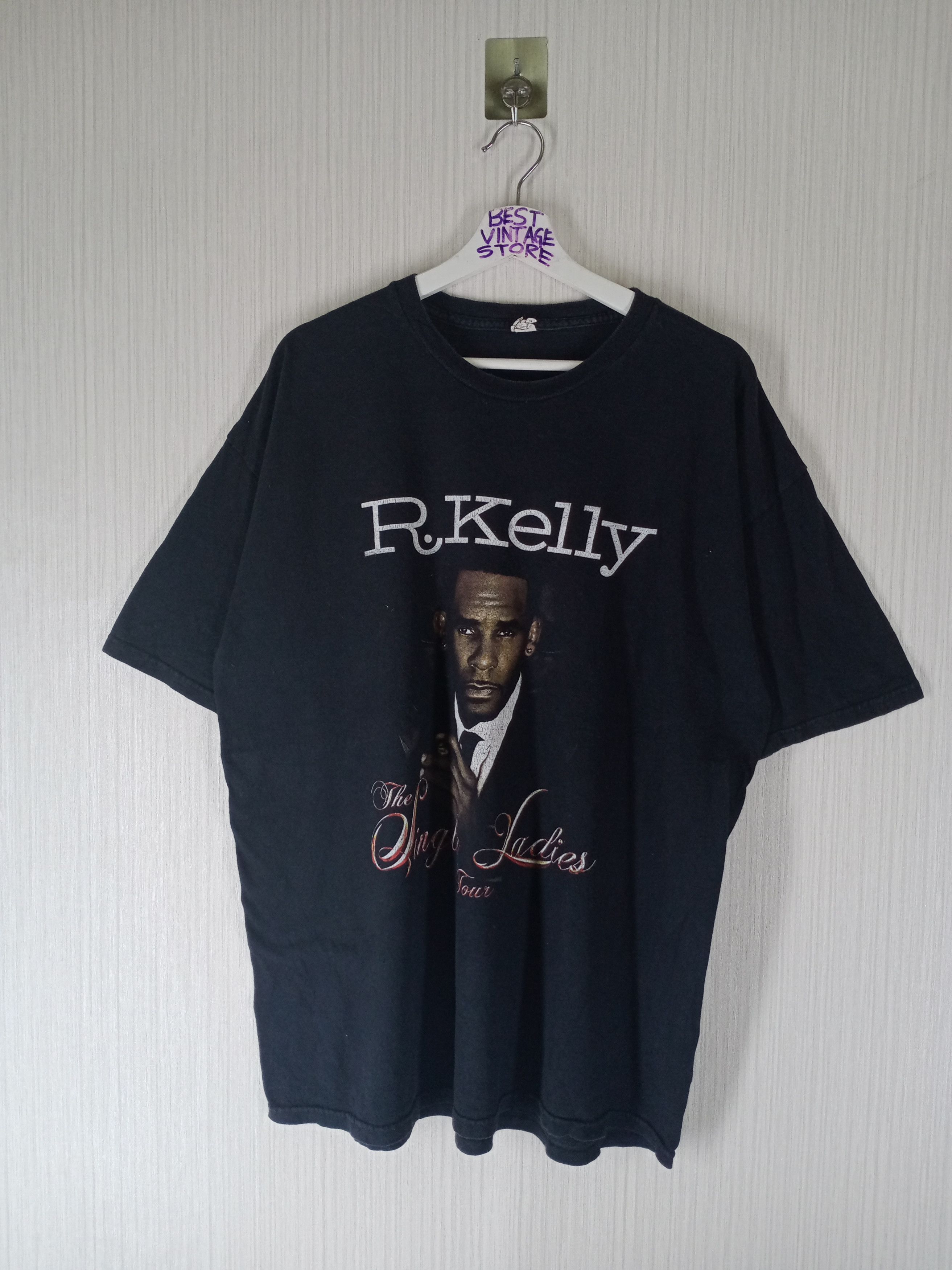 Band Tees Vintage R Kelly The Single Ladies Tour 2012 Tshirt Size US XL / EU 56 / 4 - 1 Thumbnail