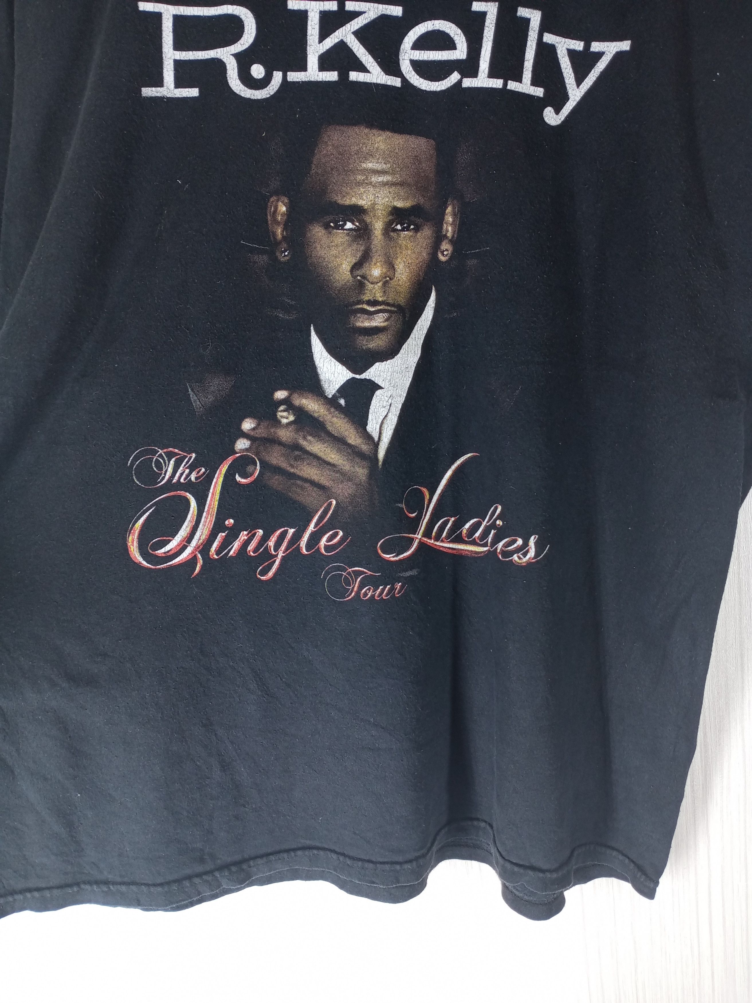Band Tees Vintage R Kelly The Single Ladies Tour 2012 Tshirt Size US XL / EU 56 / 4 - 3 Thumbnail