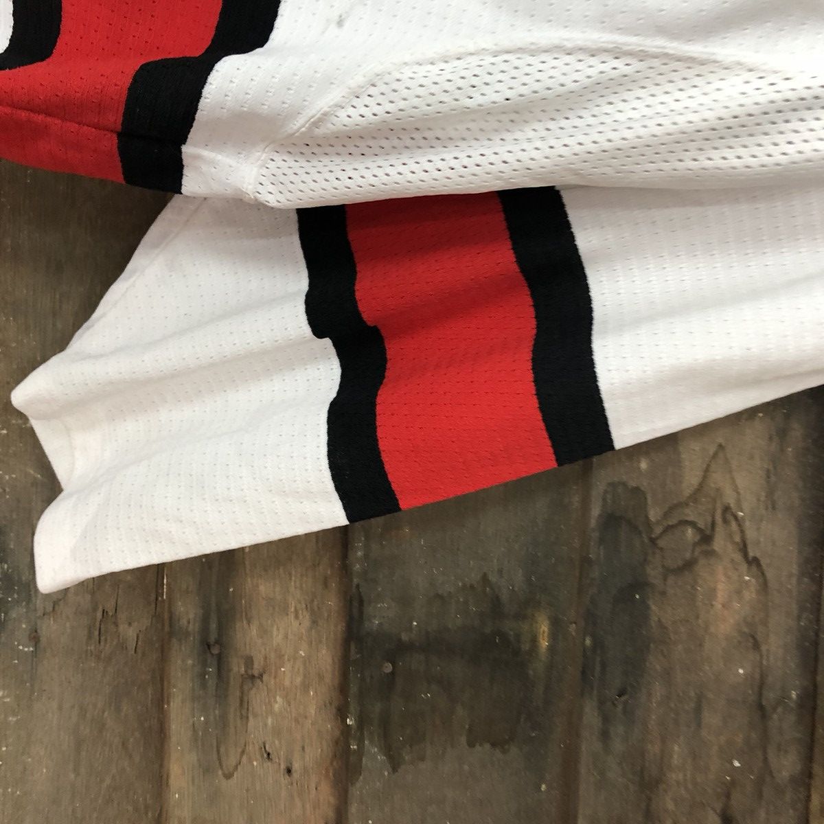 Japanese Brand The Burn devil ice skating White Jersey #3135 Size US XXL / EU 58 / 5 - 4 Thumbnail