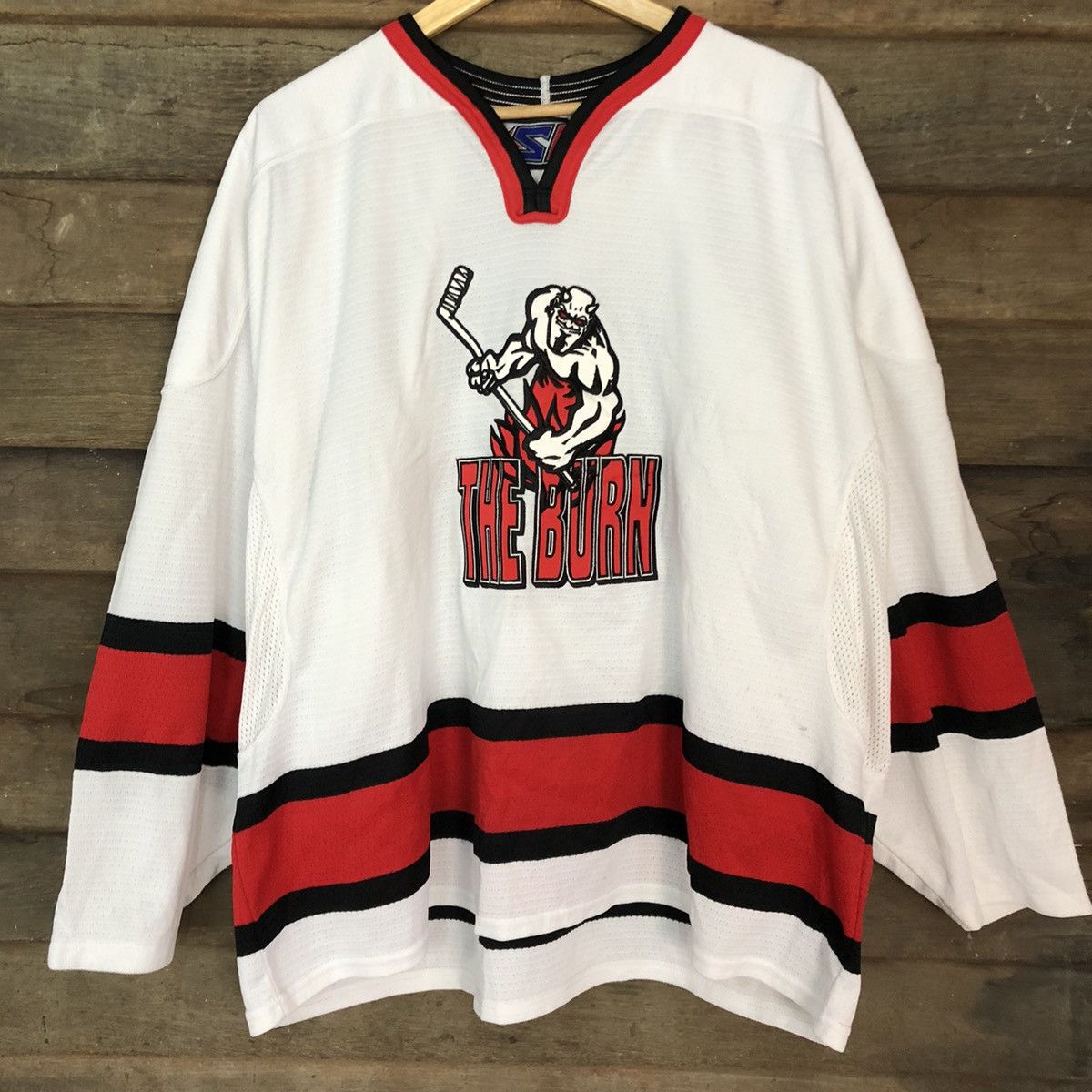 Japanese Brand The Burn devil ice skating White Jersey #3135 Size US XXL / EU 58 / 5 - 8 Thumbnail