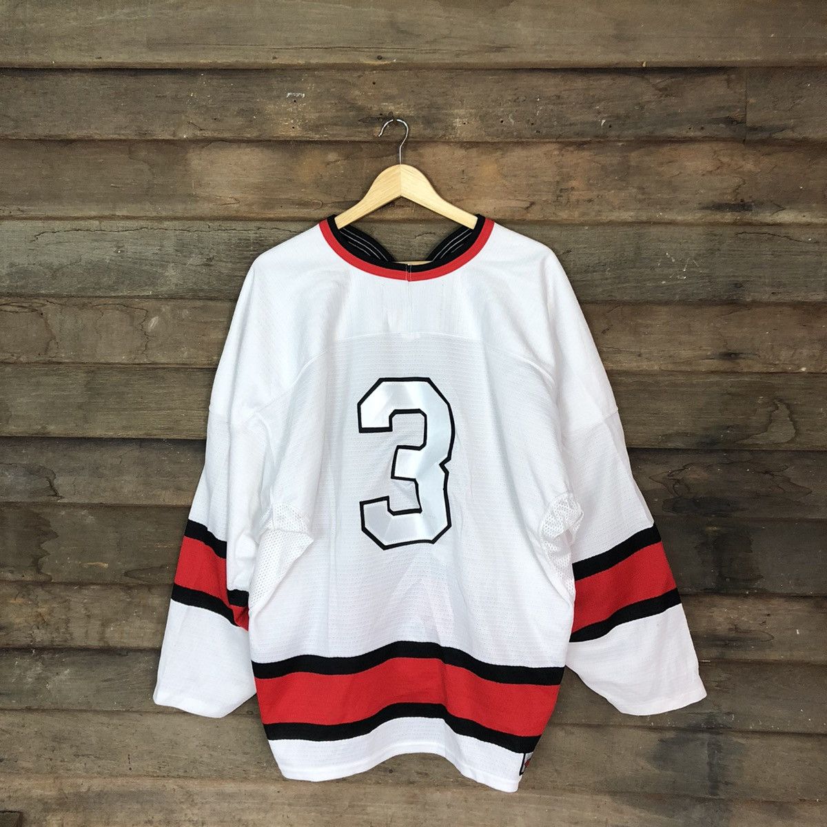 Japanese Brand The Burn devil ice skating White Jersey #3135 Size US XXL / EU 58 / 5 - 14 Thumbnail