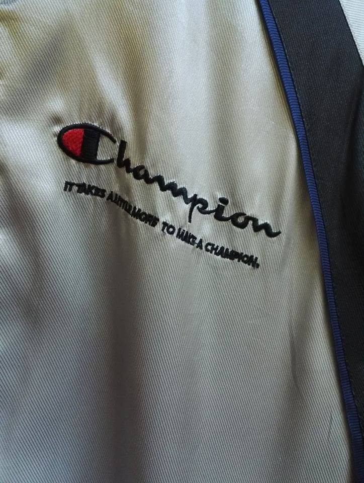Champion Rare!! Champion Long Jacket Winter Big Logo Champion Size US S / EU 44-46 / 1 - 3 Thumbnail