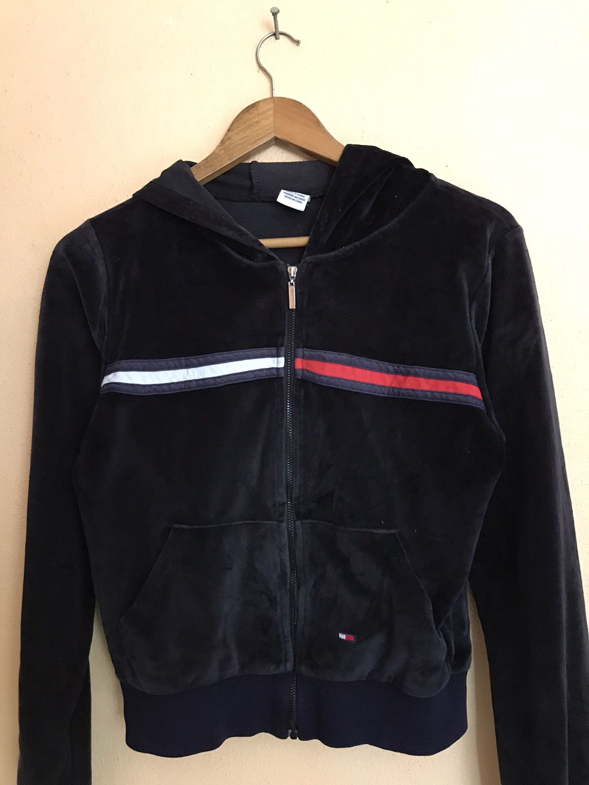 Tommy Hilfiger × Vintage Tommy girl women by Tommy Hilfiger corduroy hoodies Size US S / EU 44-46 / 1 - 2 Thumbnail