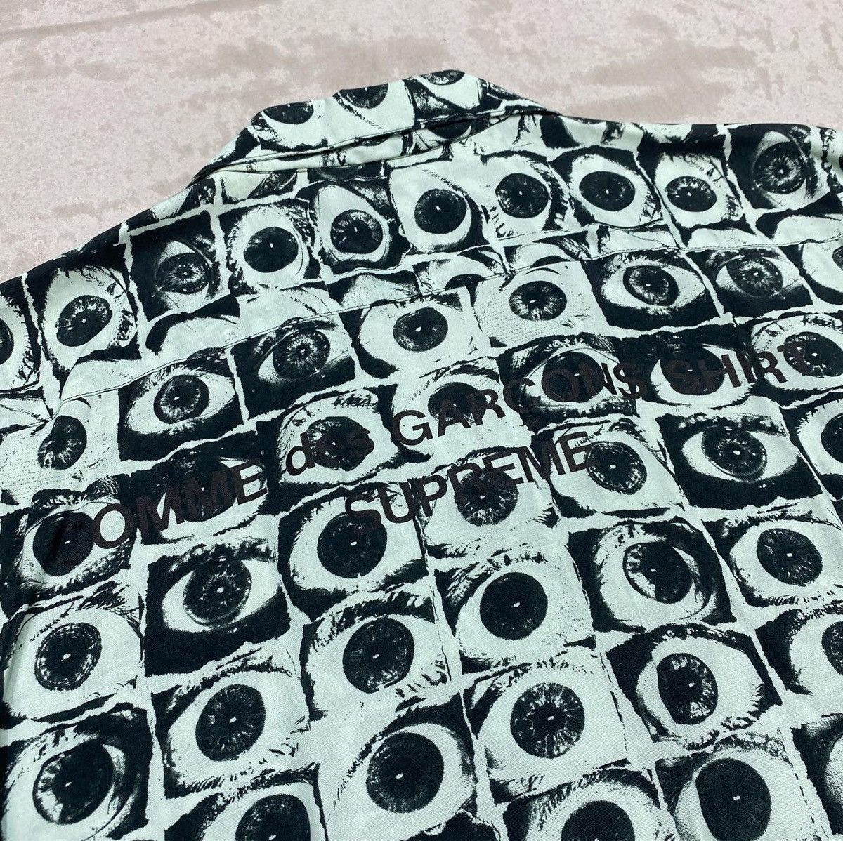 Comme des Garcons SHIRT × Supreme Supreme x Comme des Garçons Shirt Eyes Shirt Size US XL / EU 56 / 4 - 4 Thumbnail