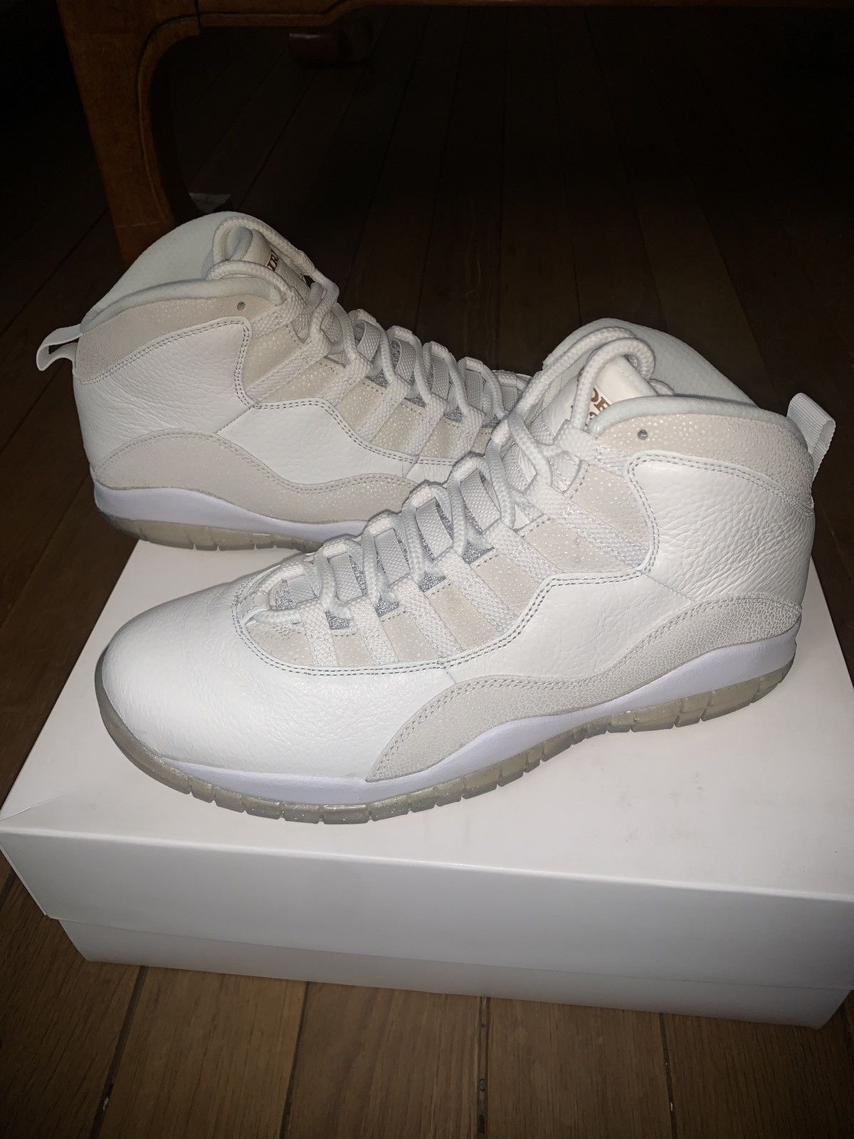 Drake × Jordan Brand × Nike OVO x Air Jordan 10 Retro White 2015 Size US 10.5 / EU 43-44 - 4 Thumbnail