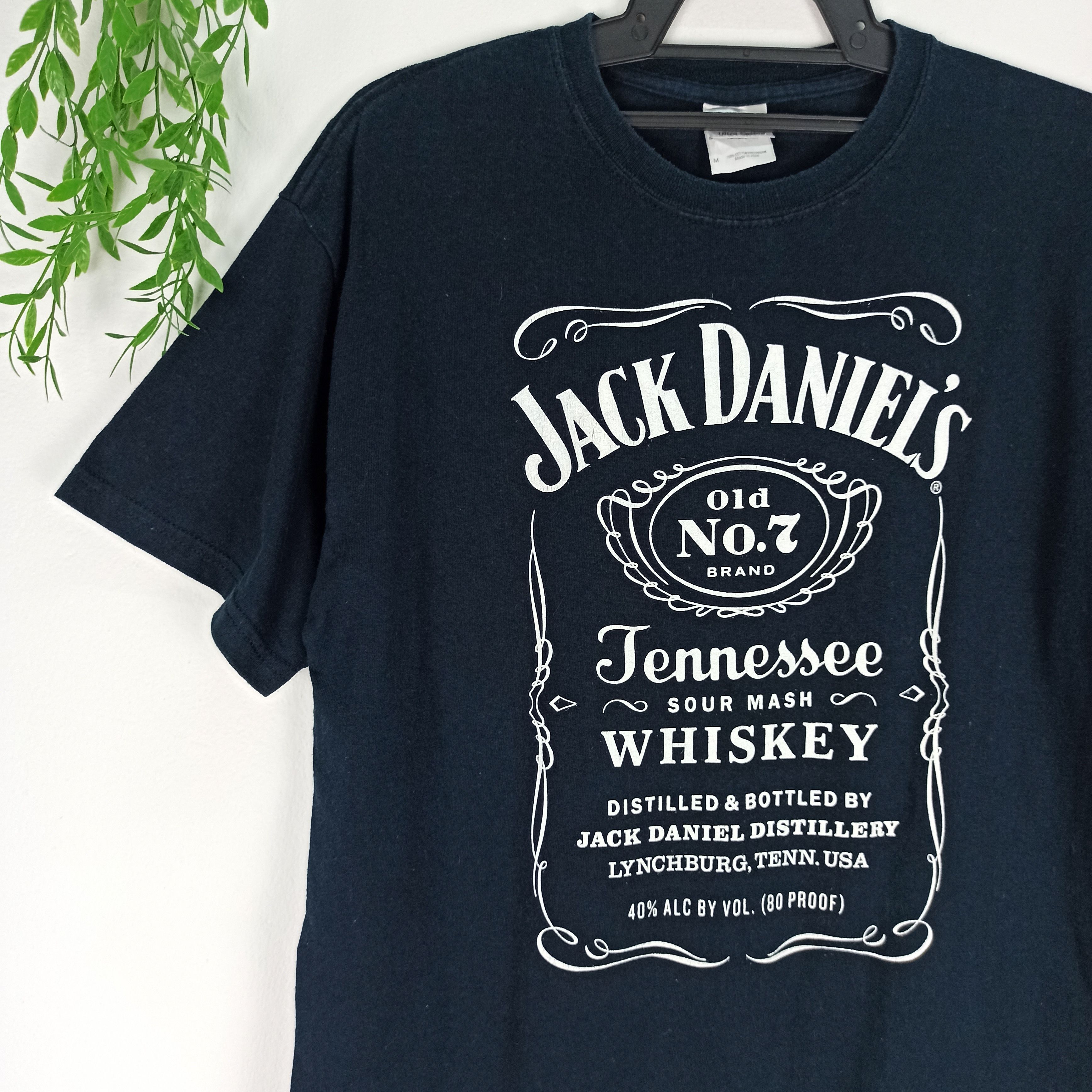 Drink Beer Save Water 🔥Vintage🔥 Jack Daniels T-shirt Size US M / EU 48-50 / 2 - 2 Thumbnail