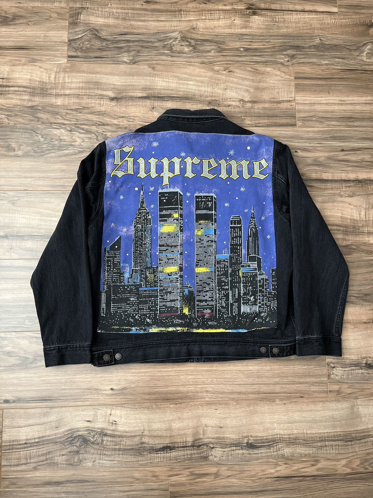 New Supreme New York Denim Painted Trucker Jacket Black L SS19 100