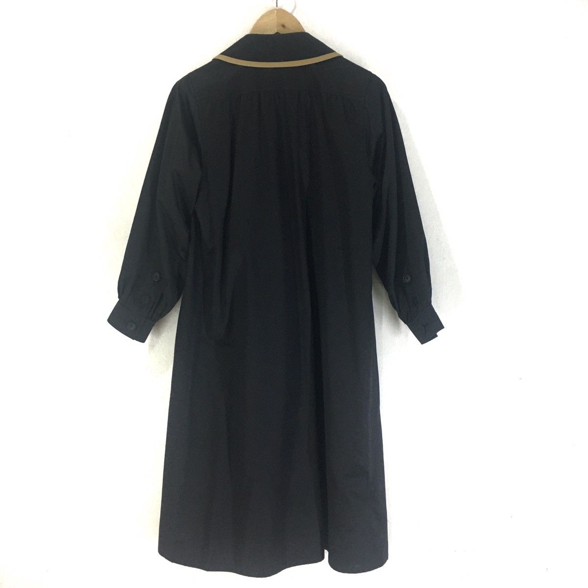 Yves Saint Laurent Yves Saint Laurent Trench Coat Size M / US 6-8 / IT 42-44 - 2 Thumbnail