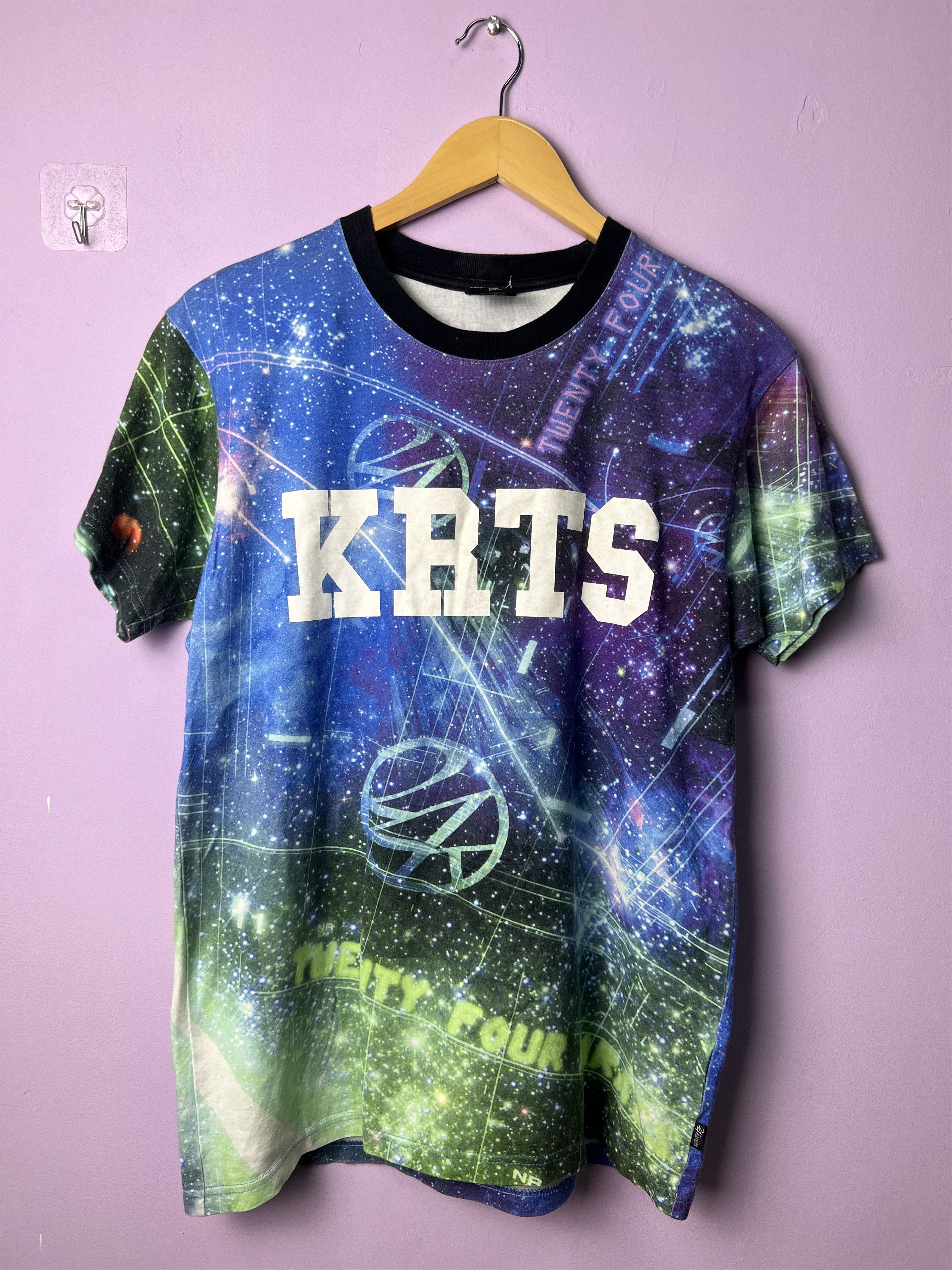 Japanese Brand 🔥Rare Allover Printed 24 Karats Space Tees Size US M / EU 48-50 / 2 - 1 Thumbnail