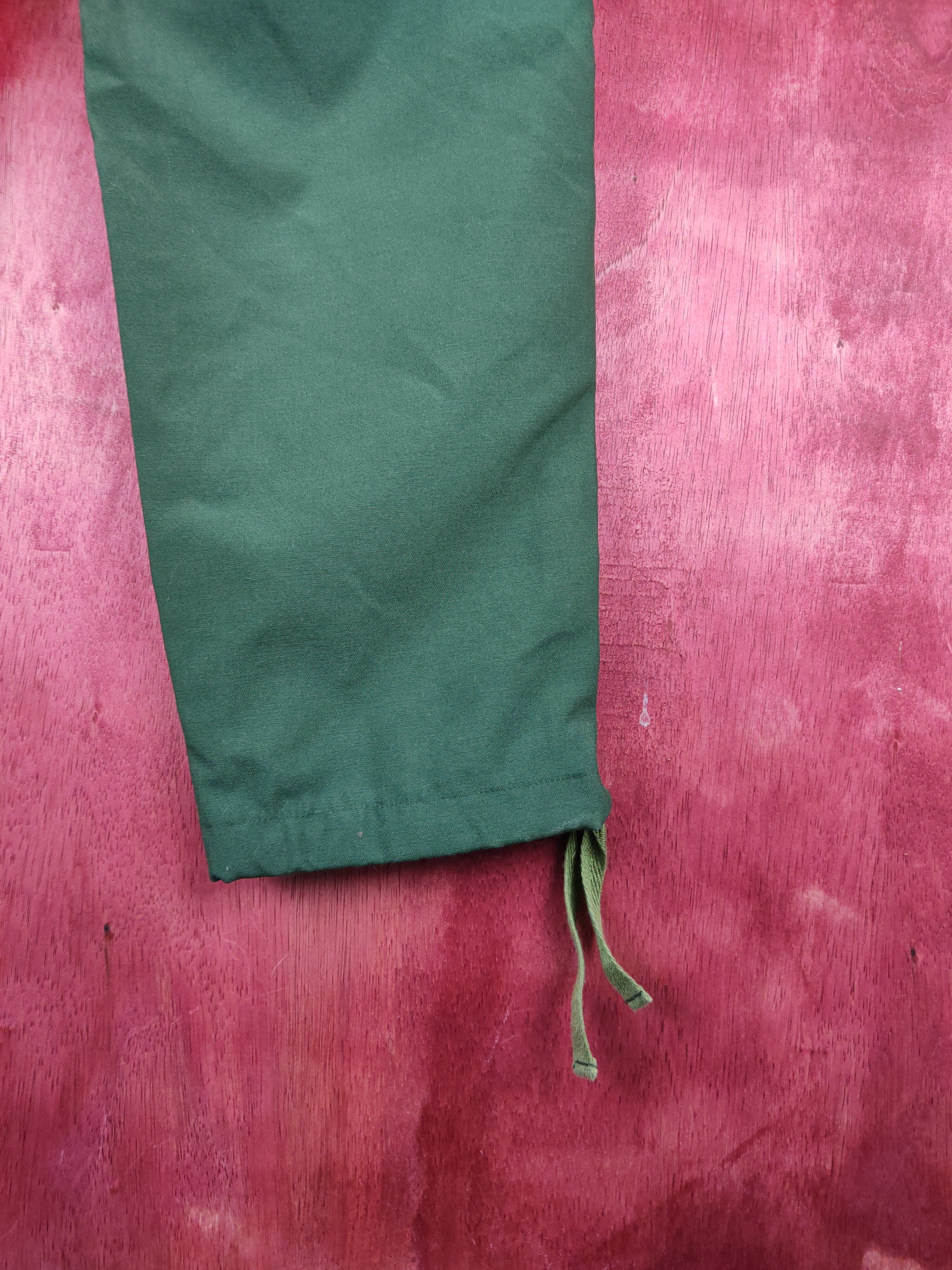 Edition Japan DL Grand Global Design Green Multi Pocket Cargo Pants #S712 Size US 31 - 11 Thumbnail