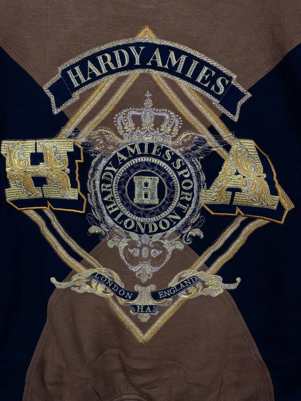 Hardy Amies × Vintage Vintage Designer Hardy Armies Embroidery Logo Sweatshirt Size US M / EU 48-50 / 2 - 3 Thumbnail
