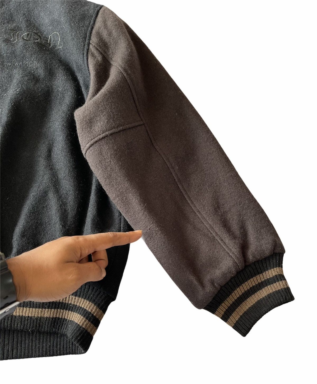 Japanese Brand VINTAGE WOOL VARSITY JACKET Size US XL / EU 56 / 4 - 11 Thumbnail