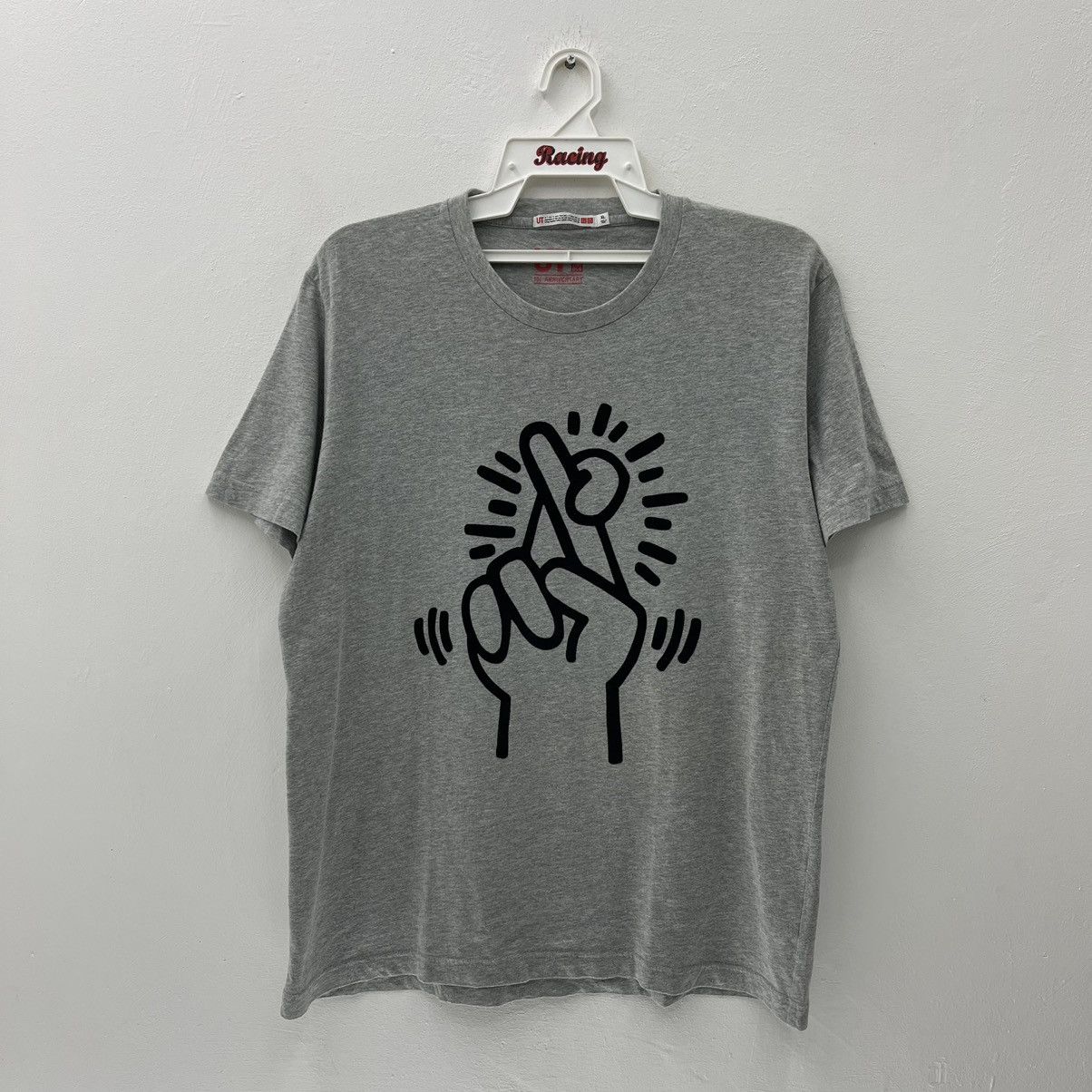 Keith Haring × Uniqlo Keith Haring T-Shirt Uniqlo Big Logo Size US XL / EU 56 / 4 - 1 Thumbnail