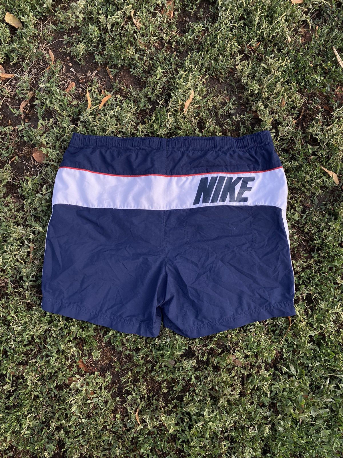 Nike Vintage Nike shorts streetwear swoosh casual y2k size M Size US 32 / EU 48 - 3 Thumbnail