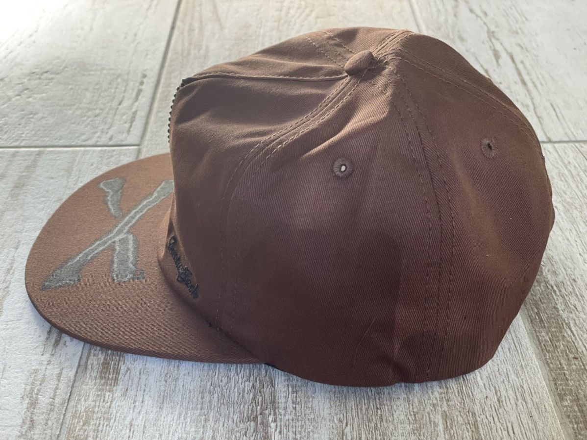 Mastermind Japan × Travis Scott Cactus Jack for Mastermind Hat Skull Brown Rhinestones Size ONE SIZE - 2 Thumbnail