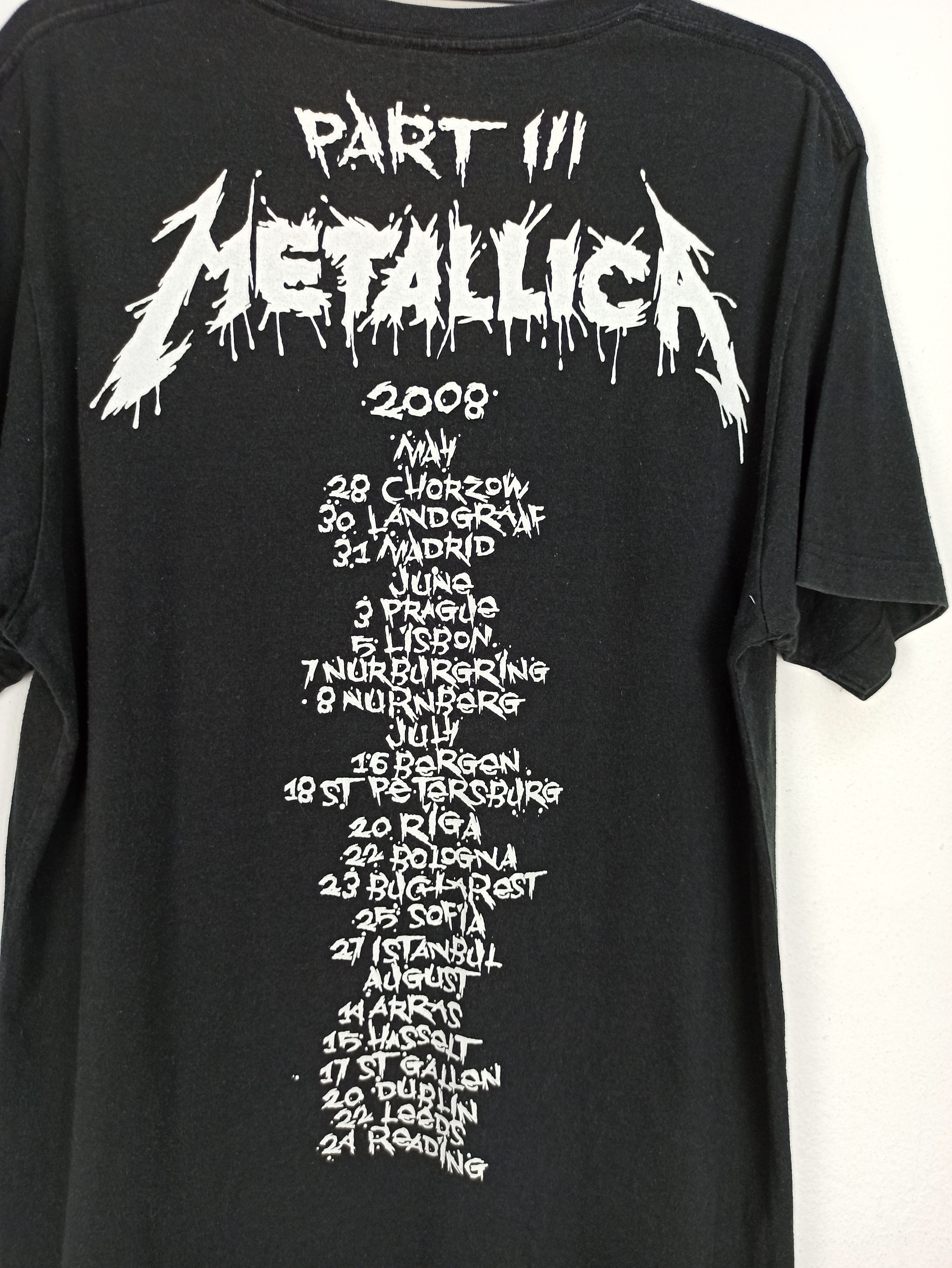 Band Tees 🔥Rare🔥 Band Tee Metallica Tour 2009 X Uniqlo Size US XL / EU 56 / 4 - 3 Thumbnail