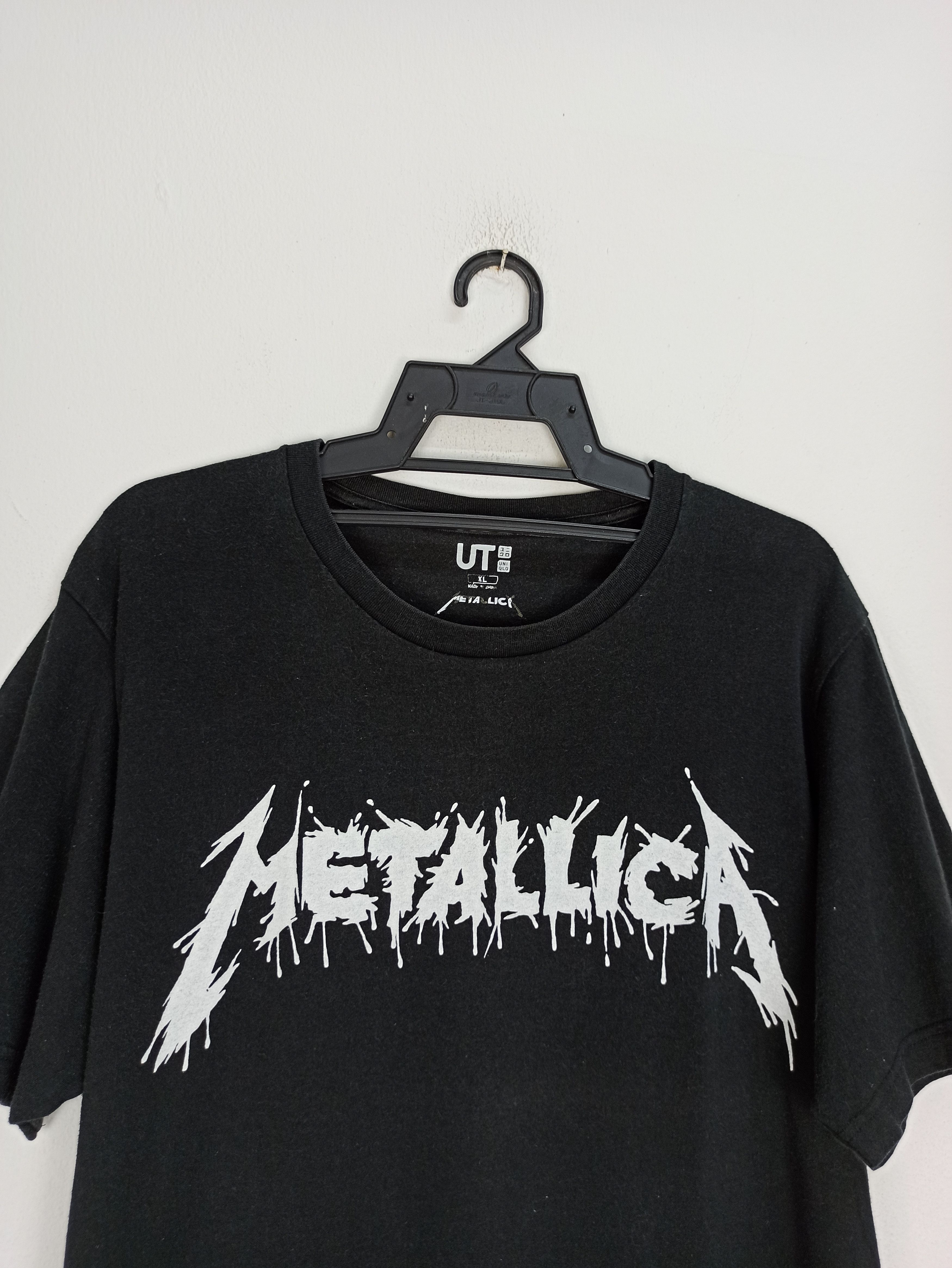 Band Tees 🔥Rare🔥 Band Tee Metallica Tour 2009 X Uniqlo Size US XL / EU 56 / 4 - 1 Thumbnail