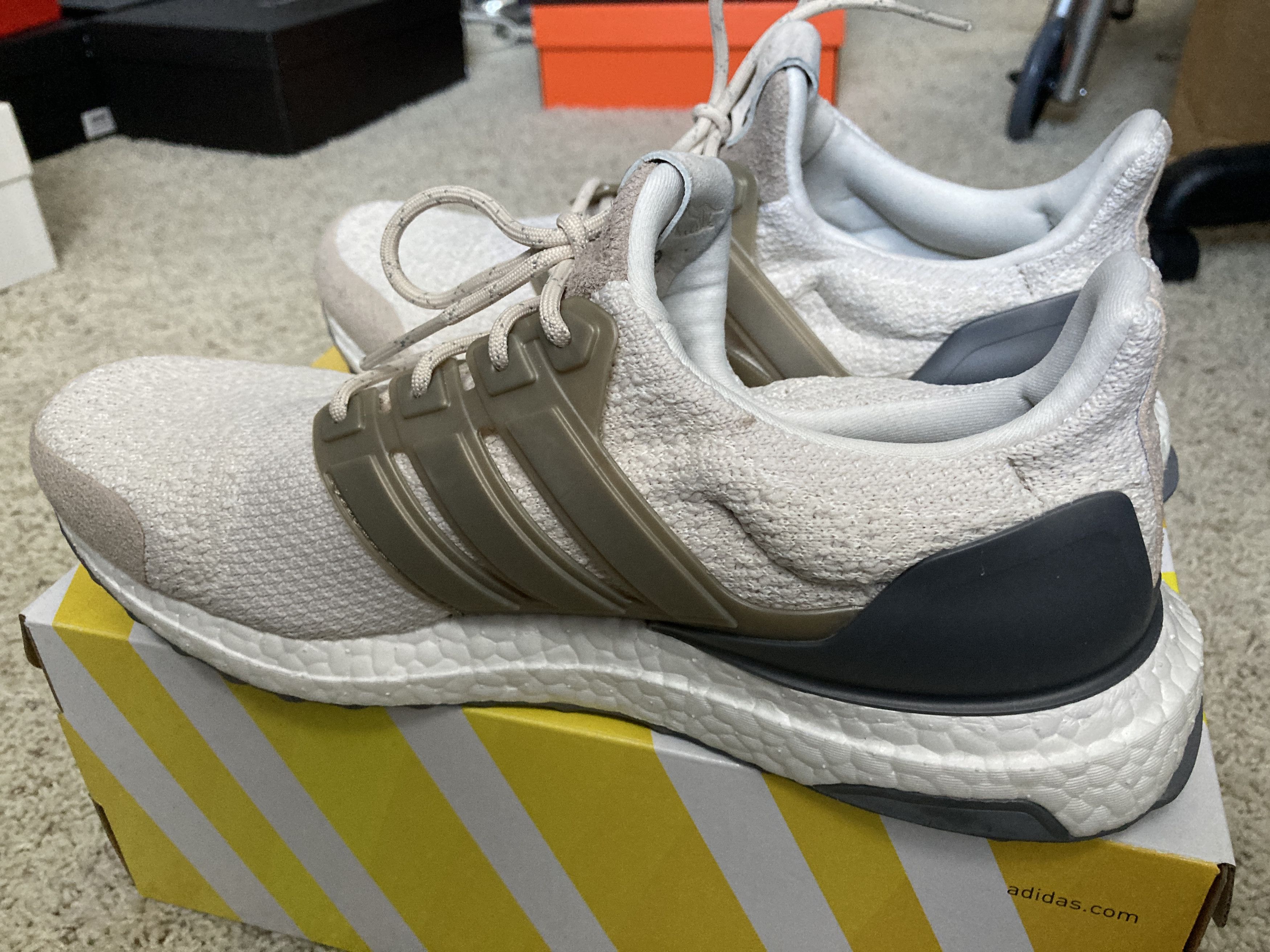 Adidas Ultraboost Lux VINTAGE WHITE/CHALK WHITE/CLEAR BROWN DB0338 Size US 8.5 / EU 41-42 - 4 Thumbnail