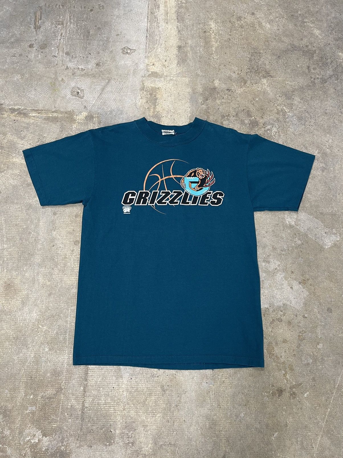 Vintage 90s Waves Vancouver Grizzlies Tee