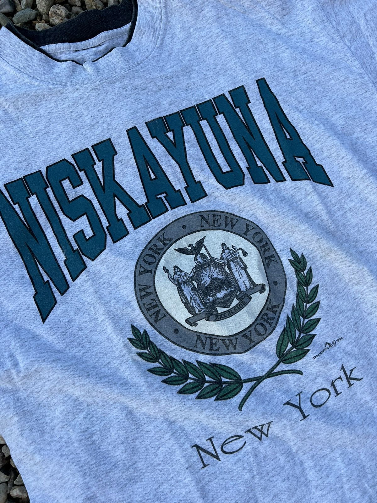 Vintage Vintage 1992 New York Niskayuna tshirt Size US L / EU 52-54 / 3 - 4 Thumbnail