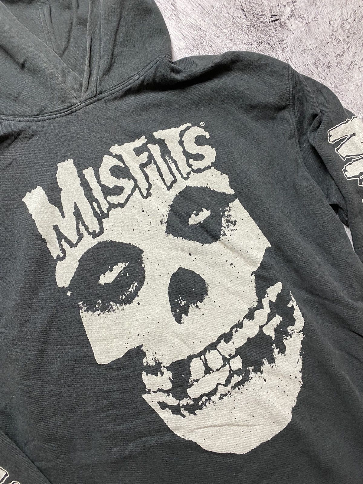 Band Tees Misfits Hoodie big print oversized Hoodie Size US S / EU 44-46 / 1 - 3 Thumbnail