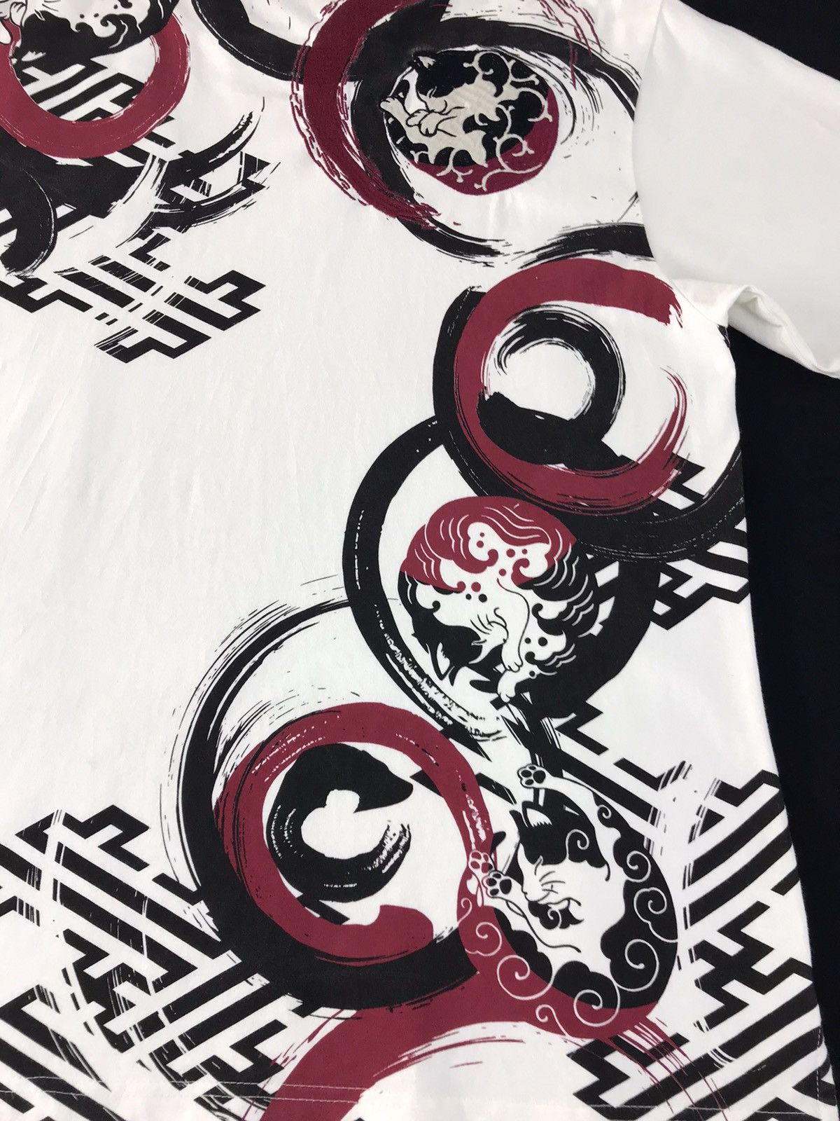 Japanese Brand Vtg Oriental Brand embroidery Big Logo Cat Tee Design Size US M / EU 48-50 / 2 - 9 Thumbnail