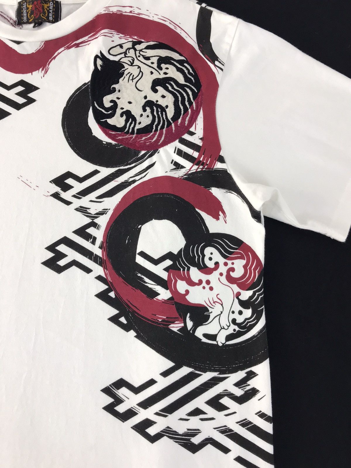 Japanese Brand Vtg Oriental Brand embroidery Big Logo Cat Tee Design Size US M / EU 48-50 / 2 - 4 Thumbnail