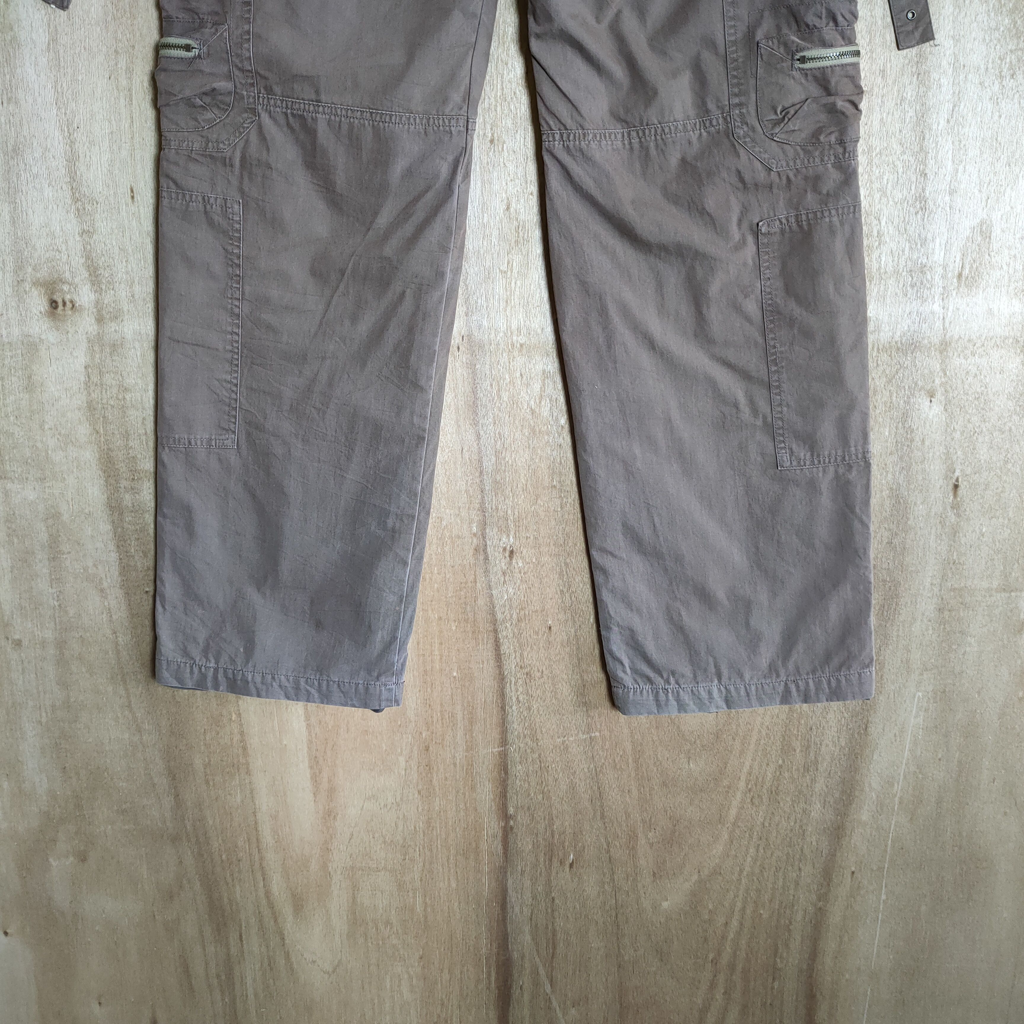 Japanese Brand JAPAN BRAND BROWN BONDAGE CARGO PANTS Size US 30 / EU 46 - 8 Thumbnail