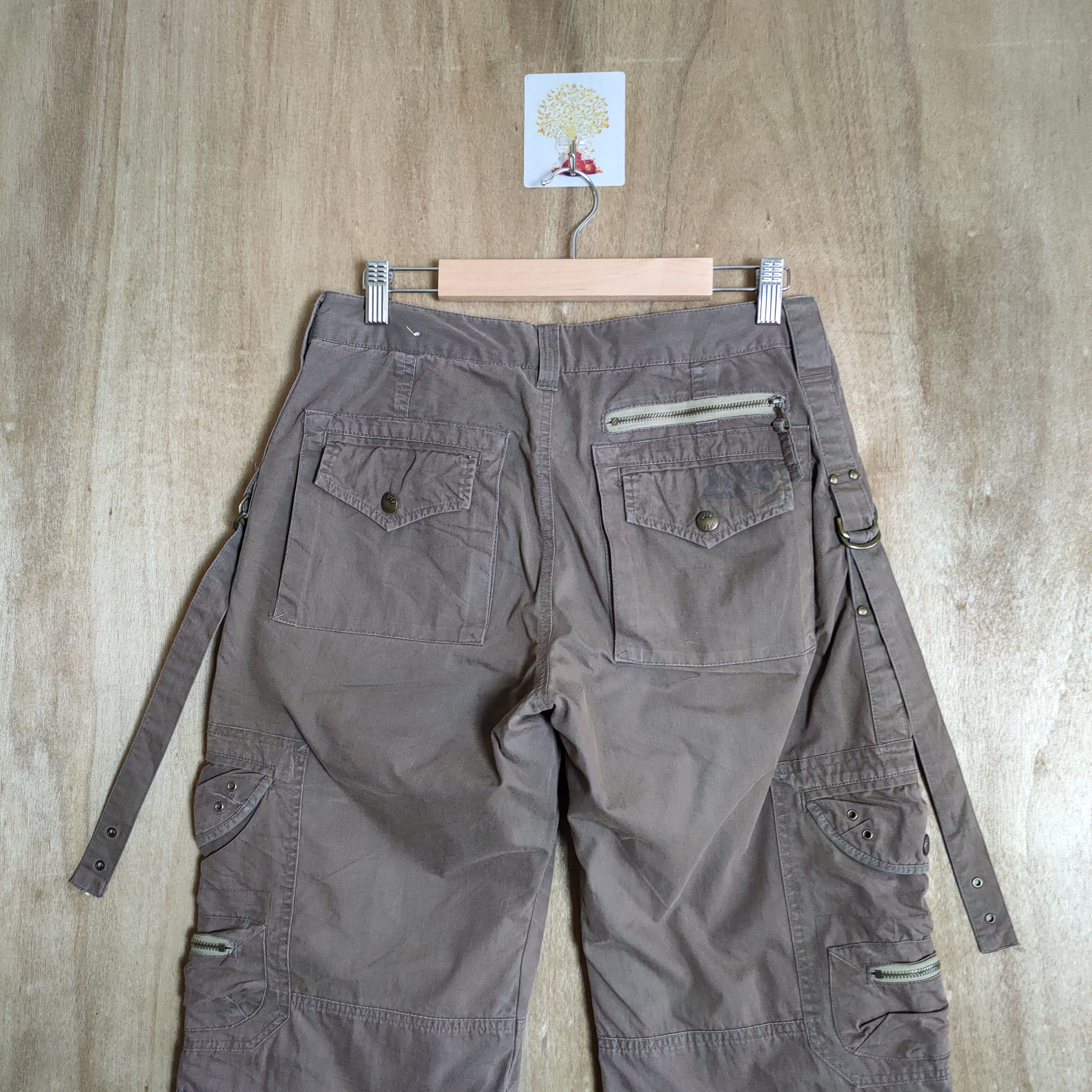 Japanese Brand JAPAN BRAND BROWN BONDAGE CARGO PANTS Size US 30 / EU 46 - 7 Thumbnail