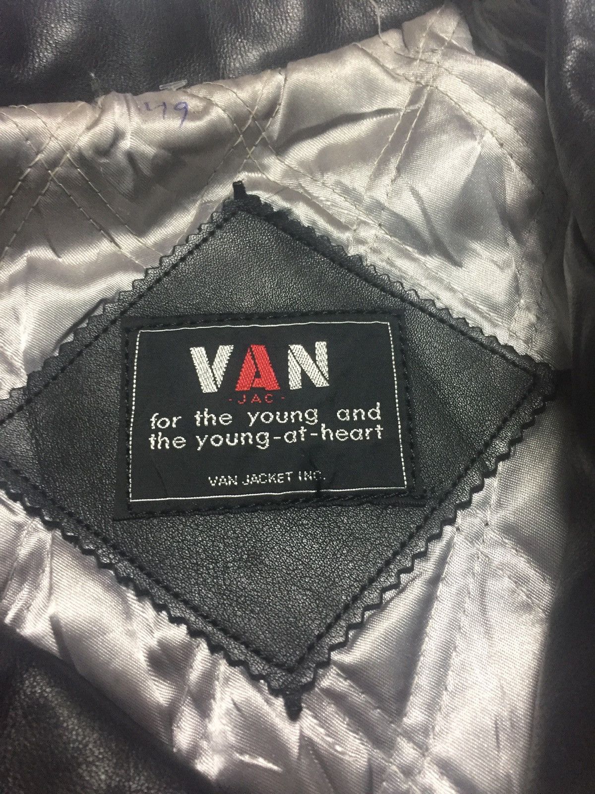 Japanese Brand Van Jac bomber leather jacket spellout Size US L / EU 52-54 / 3 - 4 Thumbnail