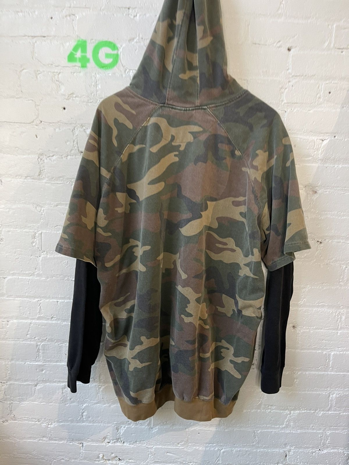 Vintage Vintage CAMO DOUBLE LAYER THRASHED HOODIE Size US XXL / EU 58 / 5 - 7 Thumbnail