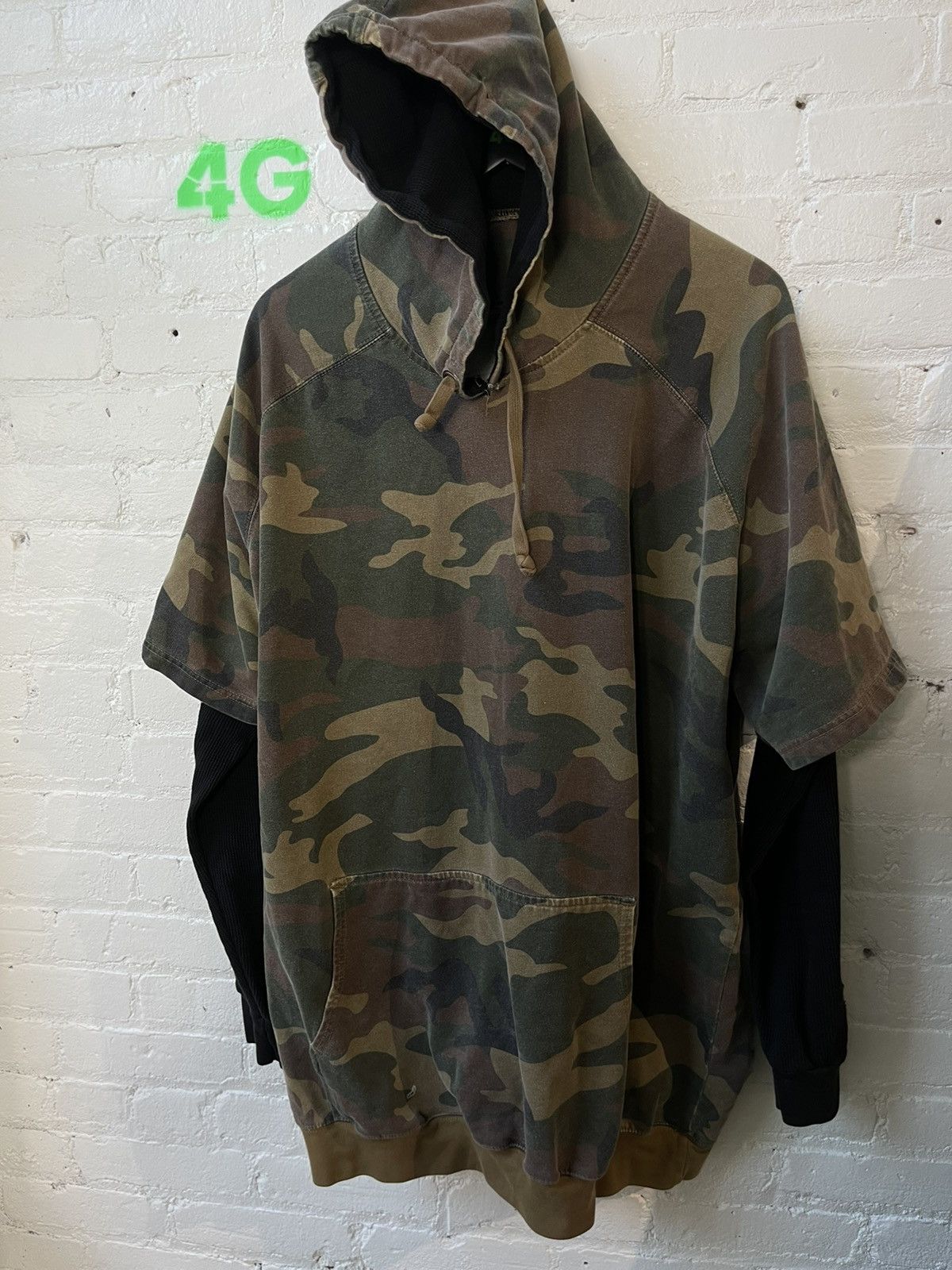 Vintage Vintage CAMO DOUBLE LAYER THRASHED HOODIE Size US XXL / EU 58 / 5 - 4 Thumbnail