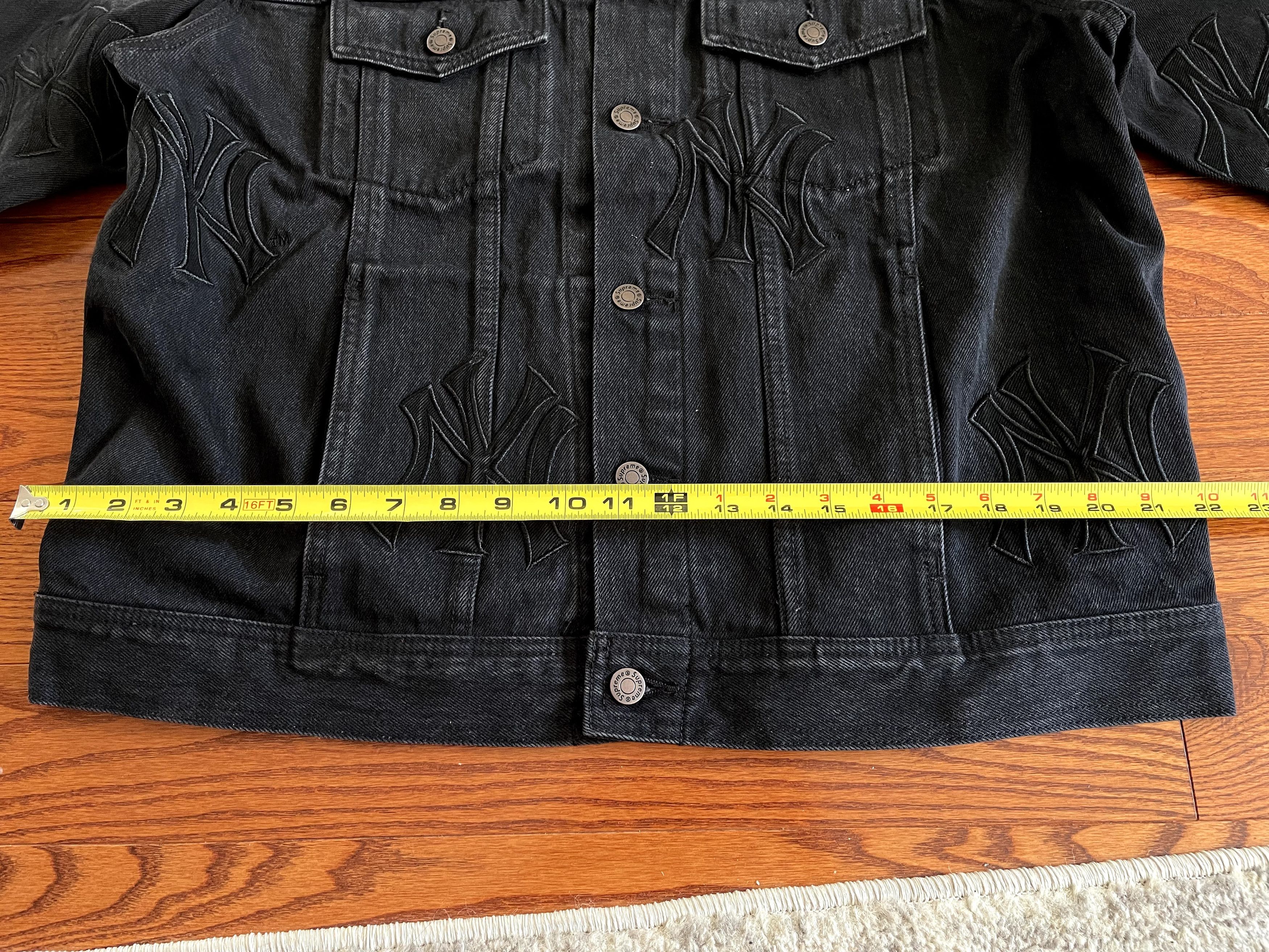 New York Yankees × Supreme Supreme New York Yankees Denim Trucker Jacket Black Large Size US L / EU 52-54 / 3 - 11 Thumbnail