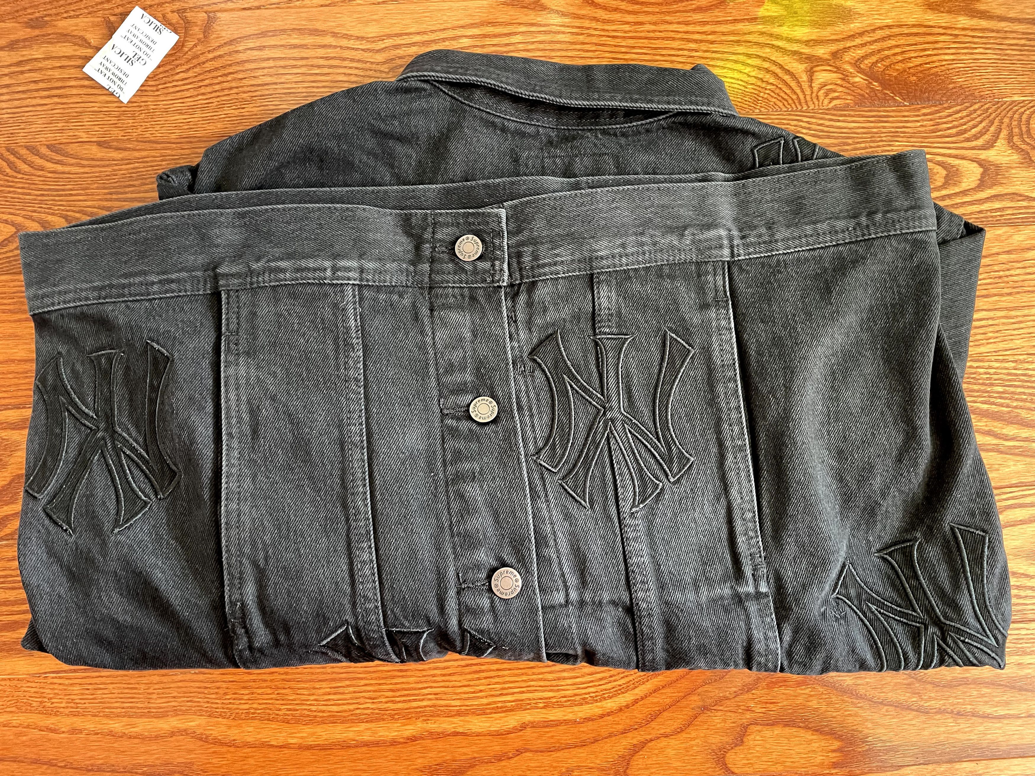 New York Yankees × Supreme Supreme New York Yankees Denim Trucker Jacket Black Large Size US L / EU 52-54 / 3 - 4 Thumbnail