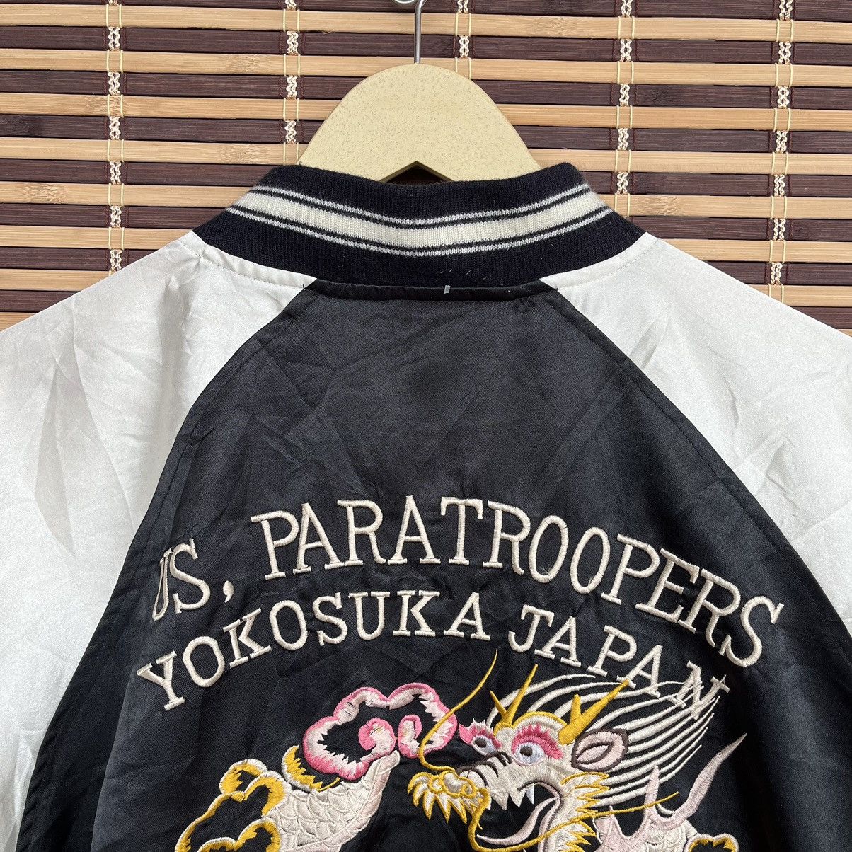Vintage Vintage WW2 US Paratroopers 11th Airbone Sukajan Jacket Size US L / EU 52-54 / 3 - 24 Thumbnail