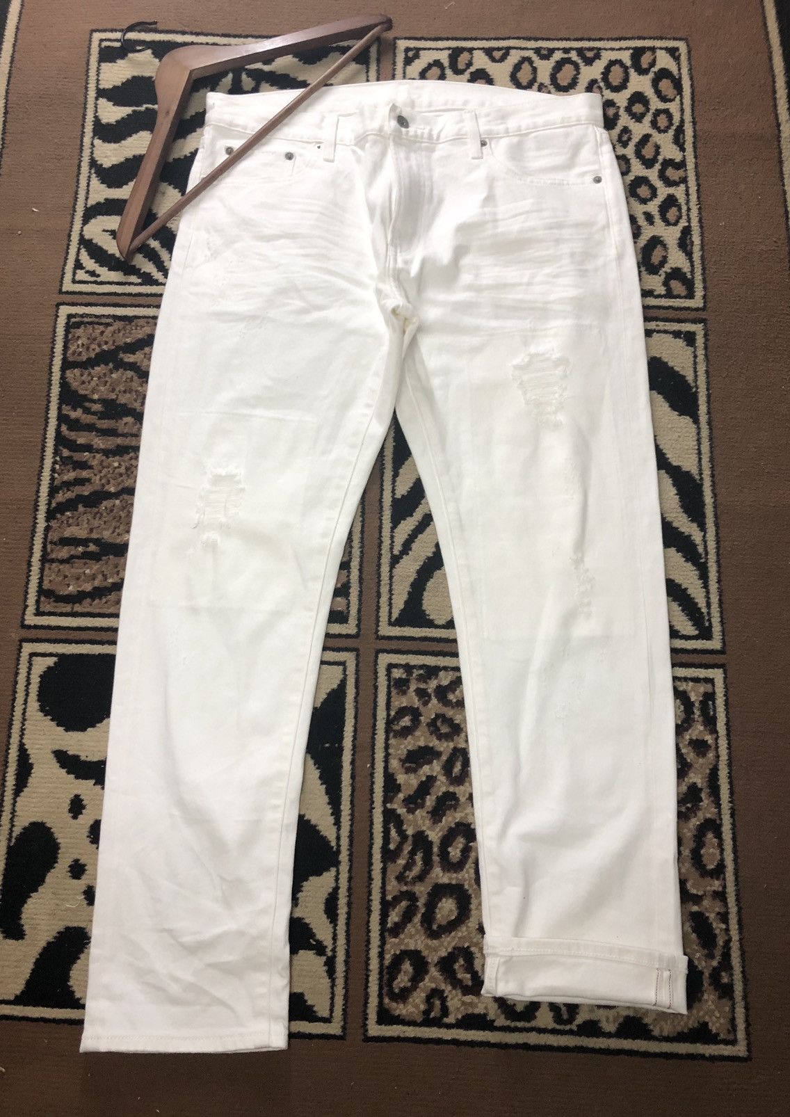 VINTAGE SELVEDGE UNIQLO SLIM FIT DISTRESSED