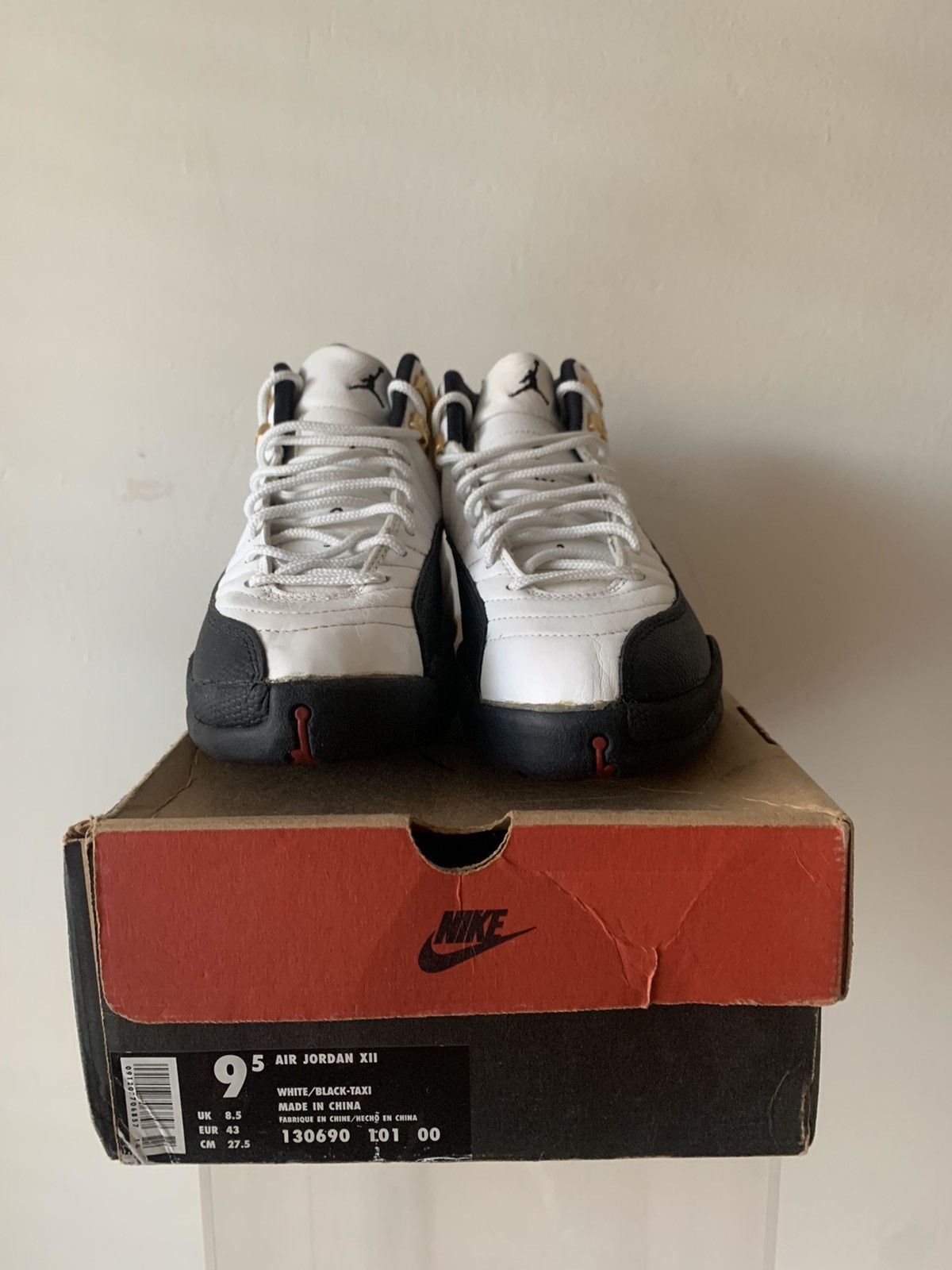 Jordan Brand OG Taxi 12 1996 Size US 9.5 / EU 42-43 - 2 Thumbnail