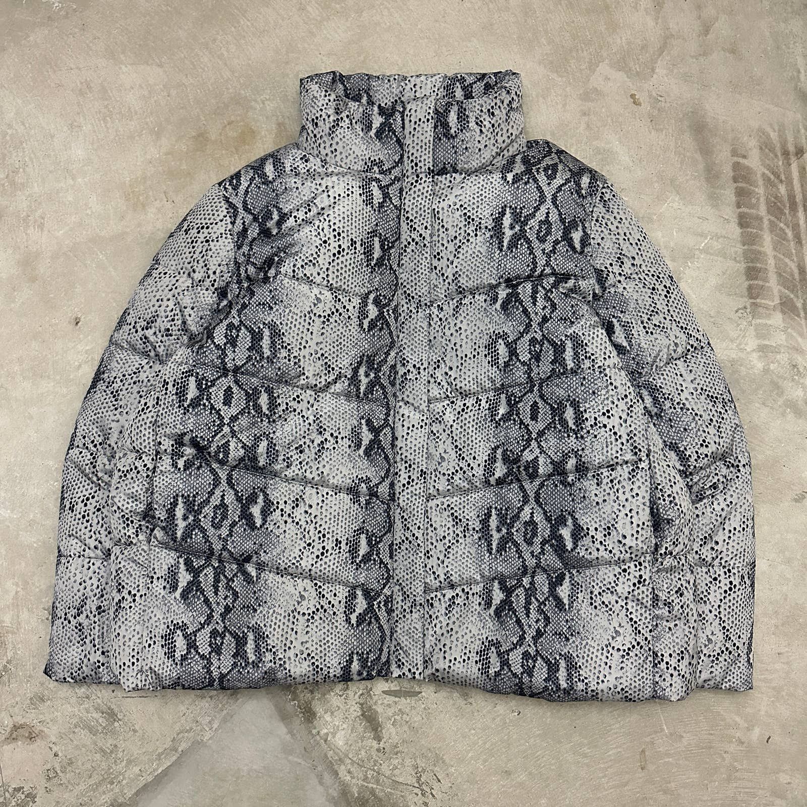 Padded Jacket Grey Snake Print Puffer Jacket 00s Python Print Down
