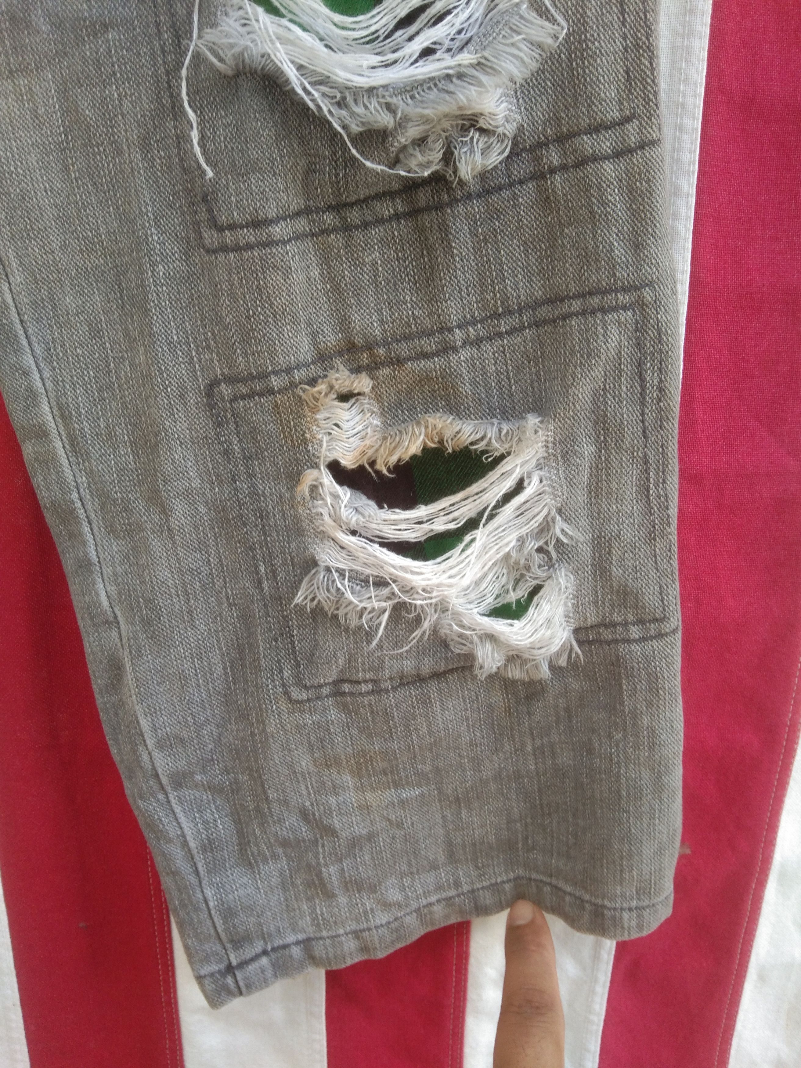 Designer × Japanese Brand 🔥 RARE 🔥CANDY STRIPPER DISTRESSED DENIM Size US 32 / EU 48 - 4 Thumbnail