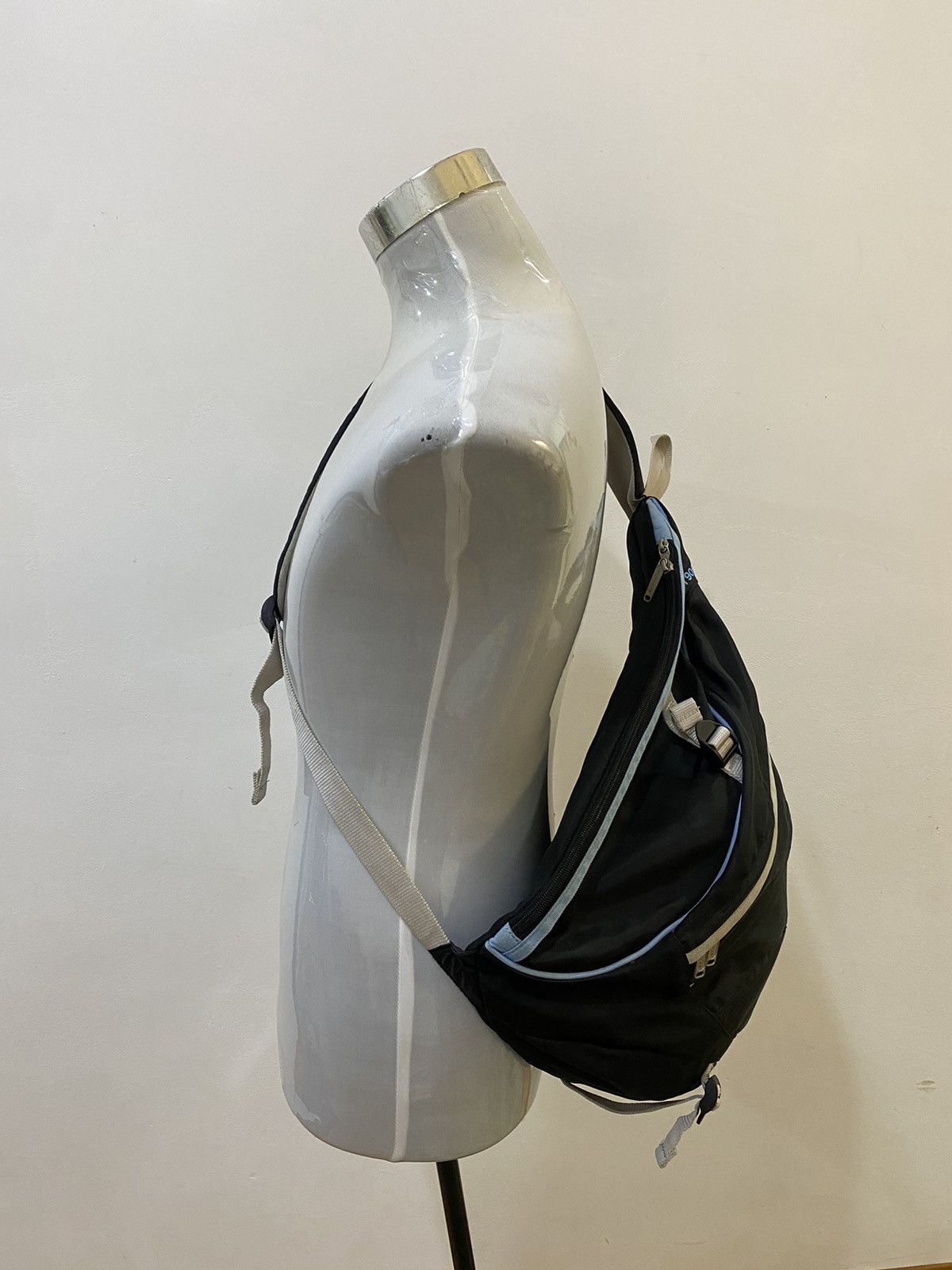 New Balance Vintage New Balance Crossbody Bag | Grailed