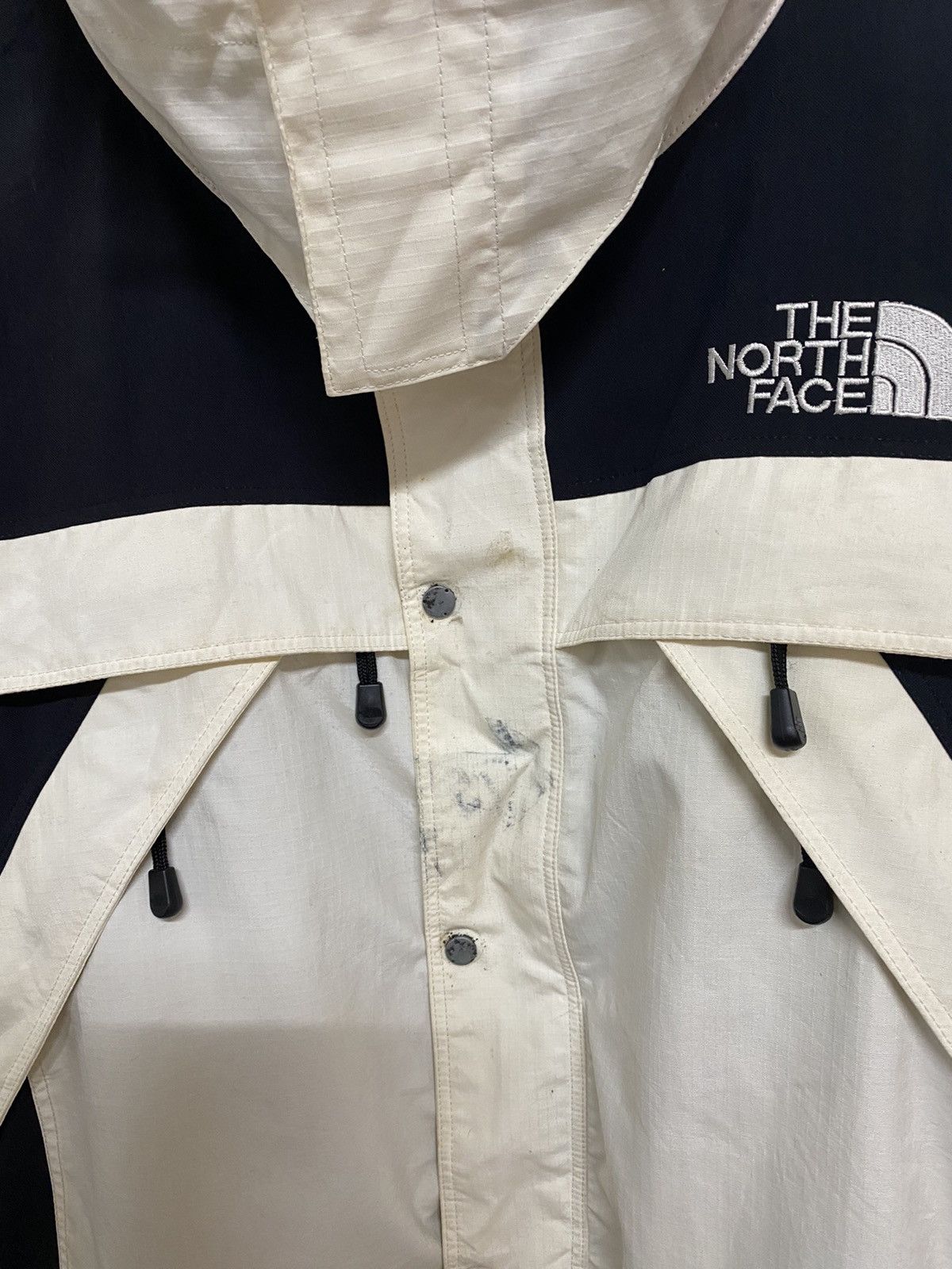 The North Face Vintage The North Face Jacket Dermizax Extreme Light Jacket Size US L / EU 52-54 / 3 - 5 Thumbnail