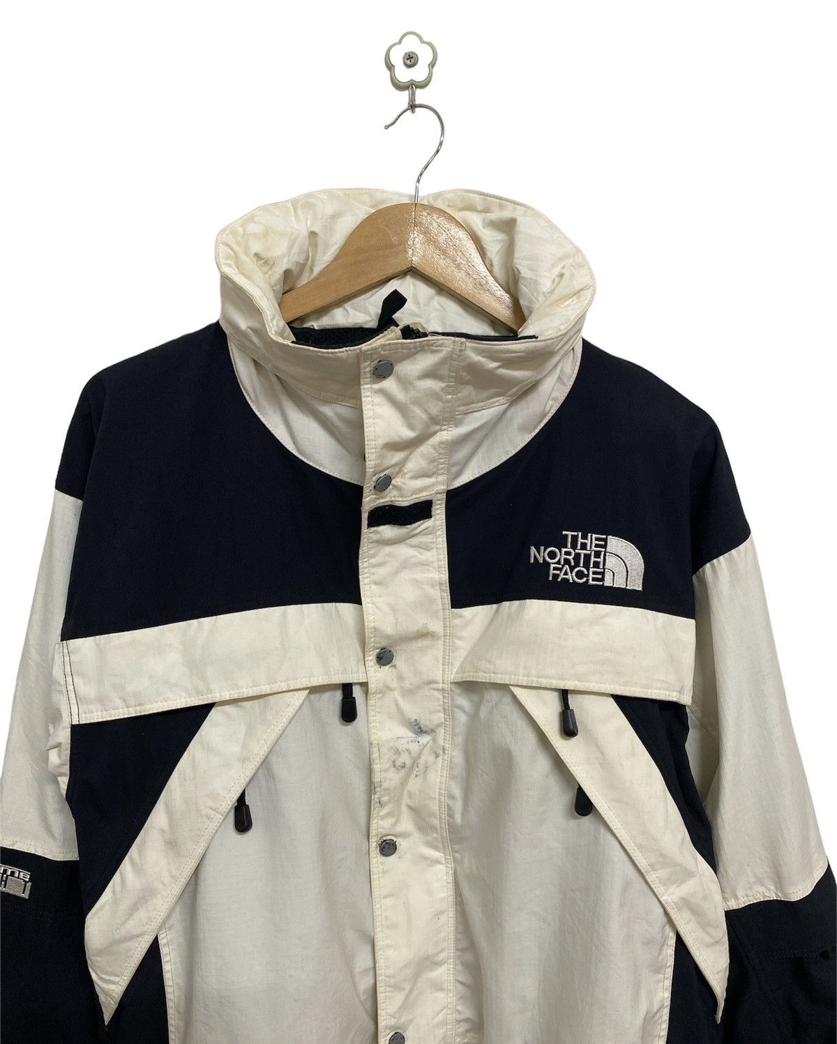 The North Face Vintage The North Face Jacket Dermizax Extreme Light Jacket Size US L / EU 52-54 / 3 - 6 Thumbnail