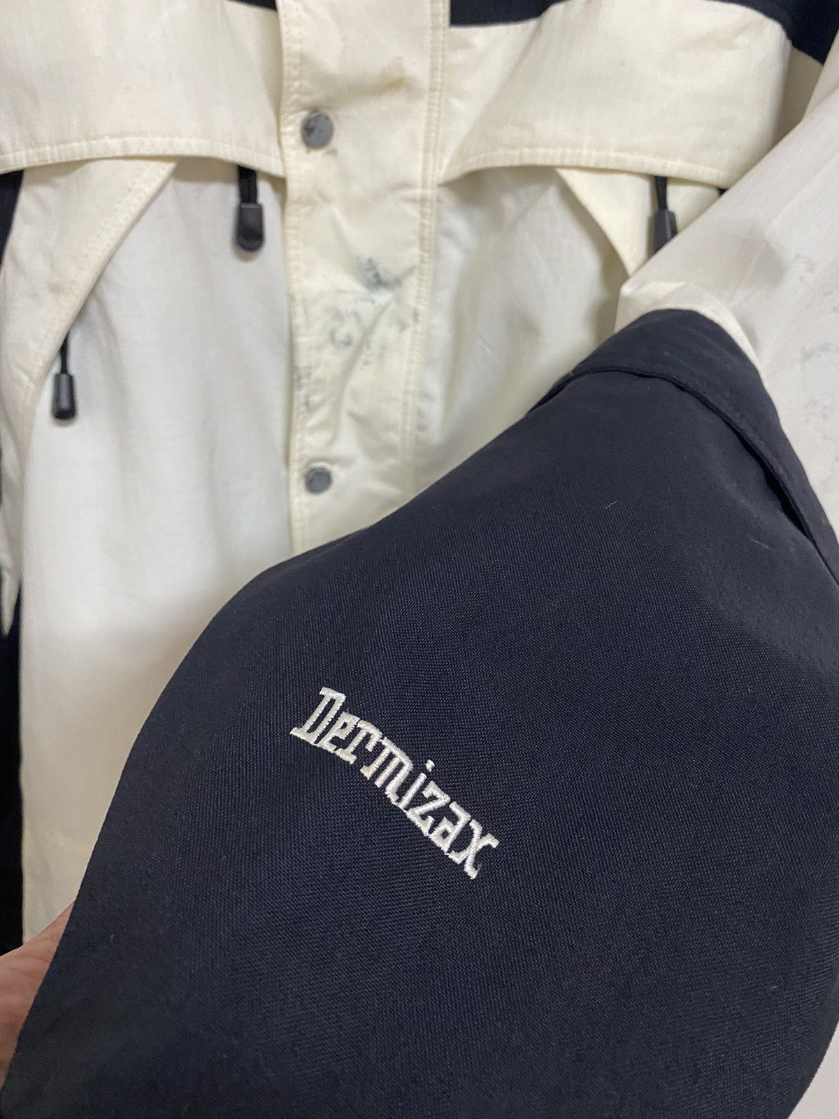 The North Face Vintage The North Face Jacket Dermizax Extreme Light Jacket Size US L / EU 52-54 / 3 - 10 Thumbnail