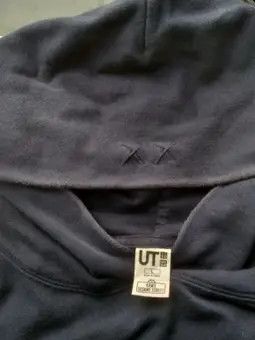 Kaws × Uniqlo VINTAGE KAWS x SESAME STREET HOODIE Size US M / EU 48-50 / 2 - 5 Thumbnail