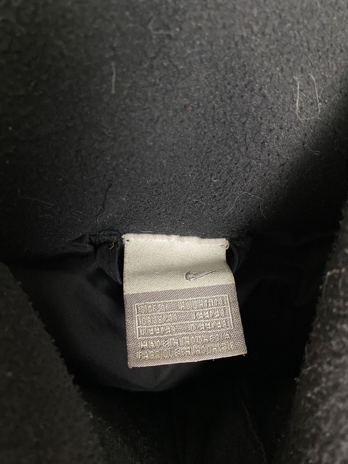 Nike × Vintage Nike vintage black puffer vest small swoosh 2000s Size US S / EU 44-46 / 1 - 4 Thumbnail