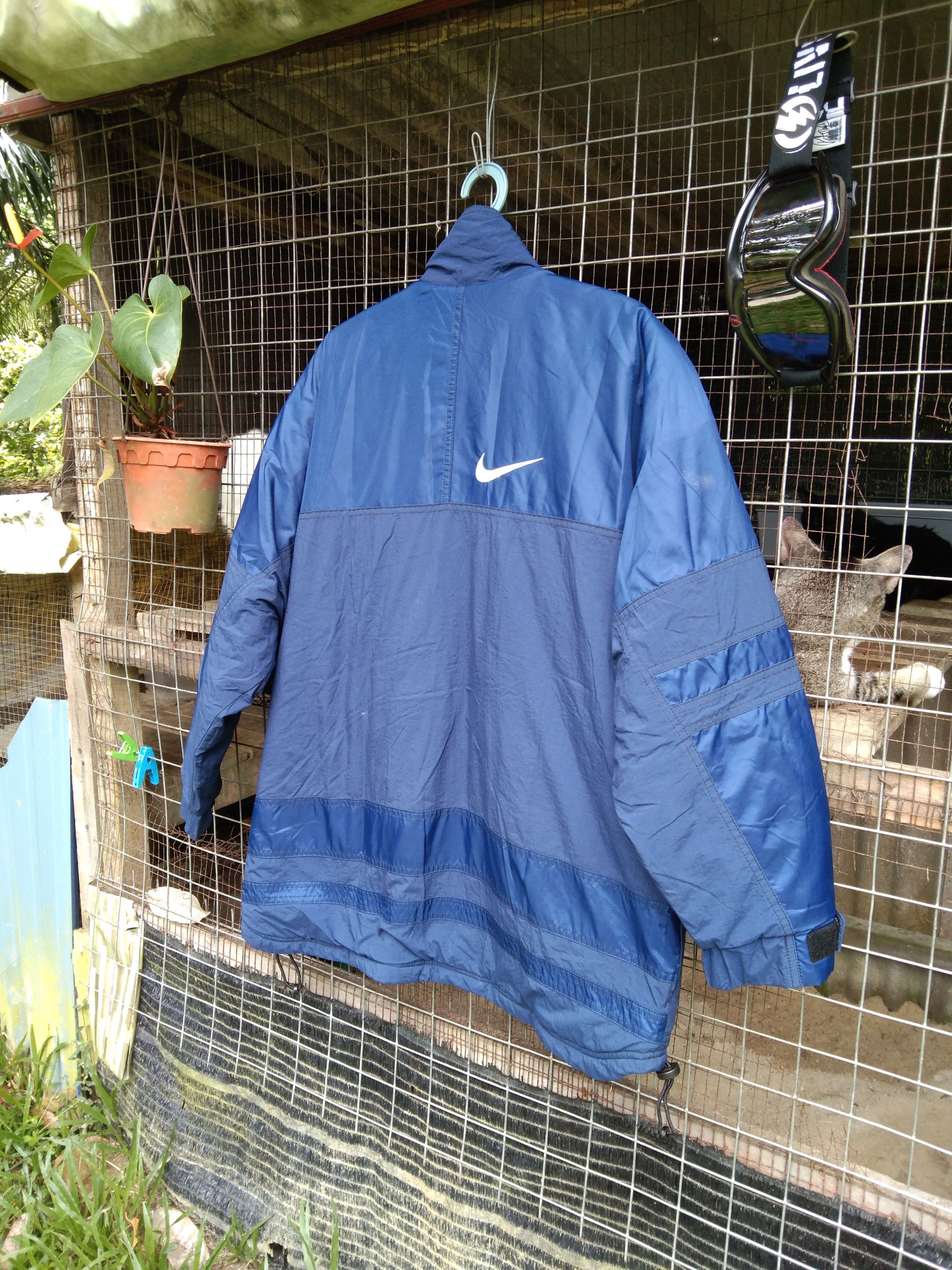 Nike VINTAGE NIKE QUILTED JACKET Size US L / EU 52-54 / 3 - 6 Thumbnail