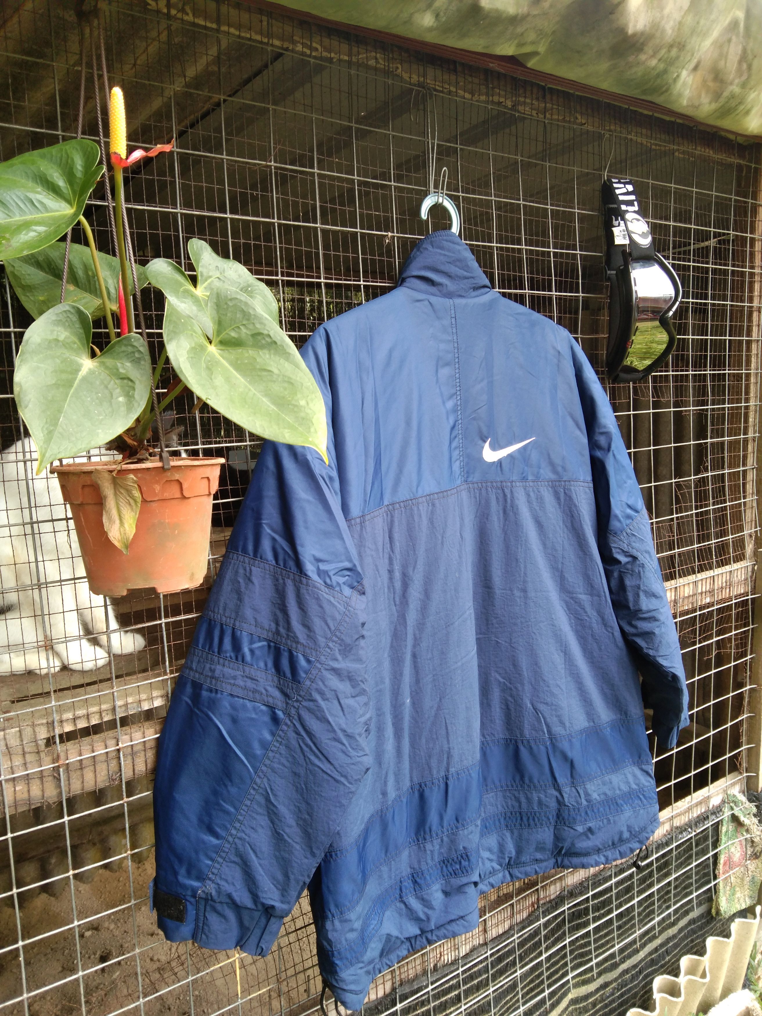 Nike VINTAGE NIKE QUILTED JACKET Size US L / EU 52-54 / 3 - 5 Thumbnail