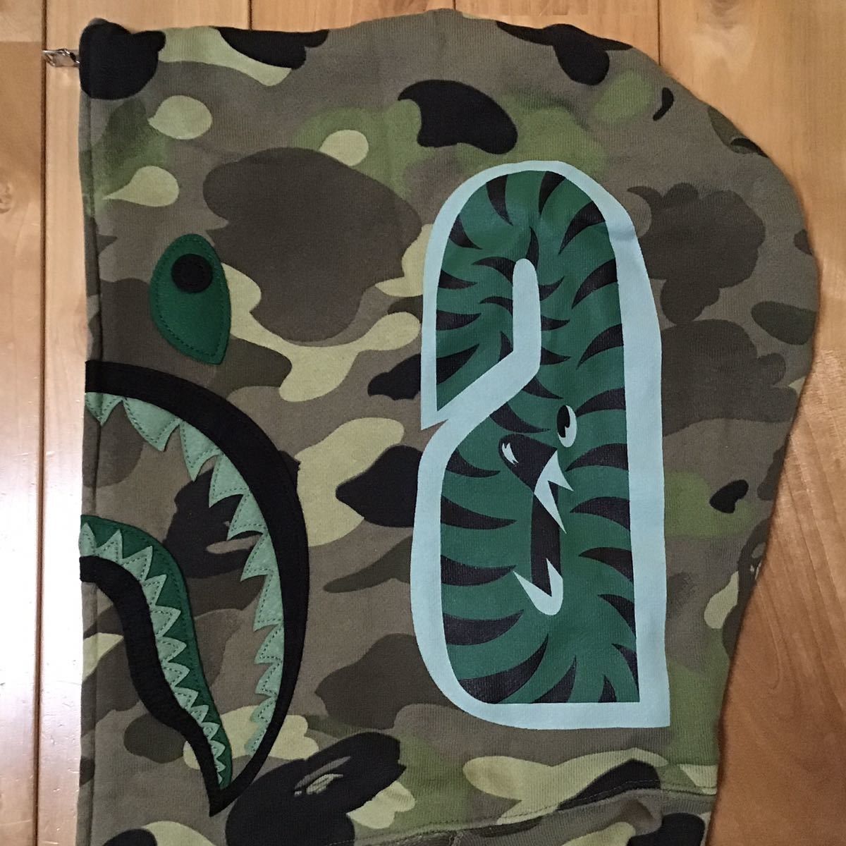 Bape BAPE Gradation camo shark full zip hoodie Size US L / EU 52-54 / 3 - 5 Thumbnail