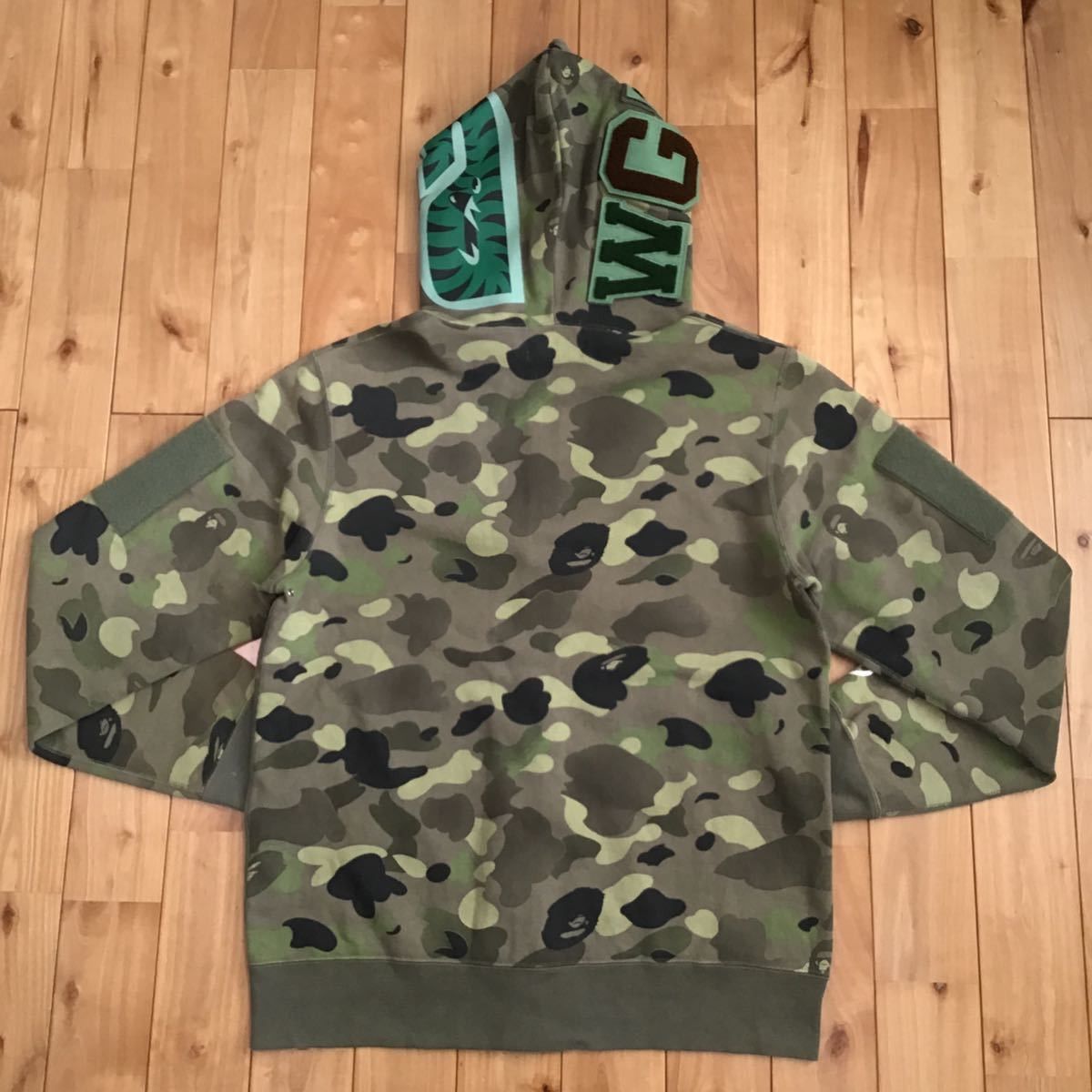 Bape BAPE Gradation camo shark full zip hoodie Size US L / EU 52-54 / 3 - 6 Thumbnail